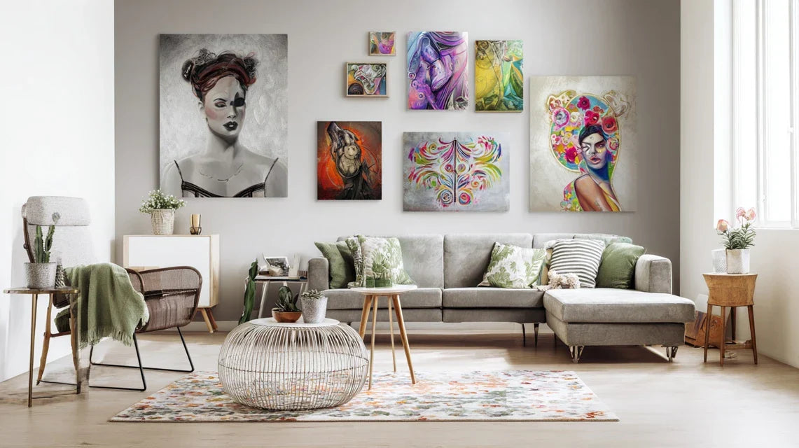 Créer un effet galerie chez soi avec des tableaux modernes et contrastés