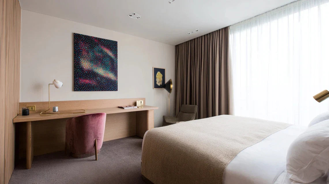 Créer une sensation d’espace avec un tableau, comme dans les suites d’hôtel