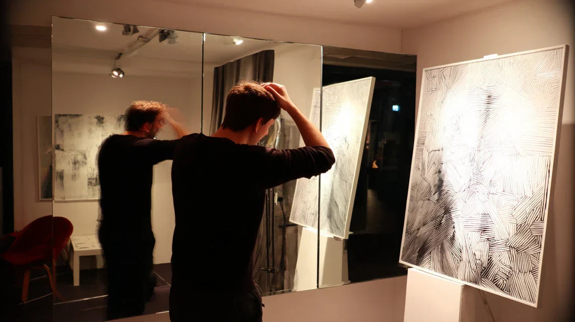 Tableaux en verre : comment éviter les reflets indésirables ?