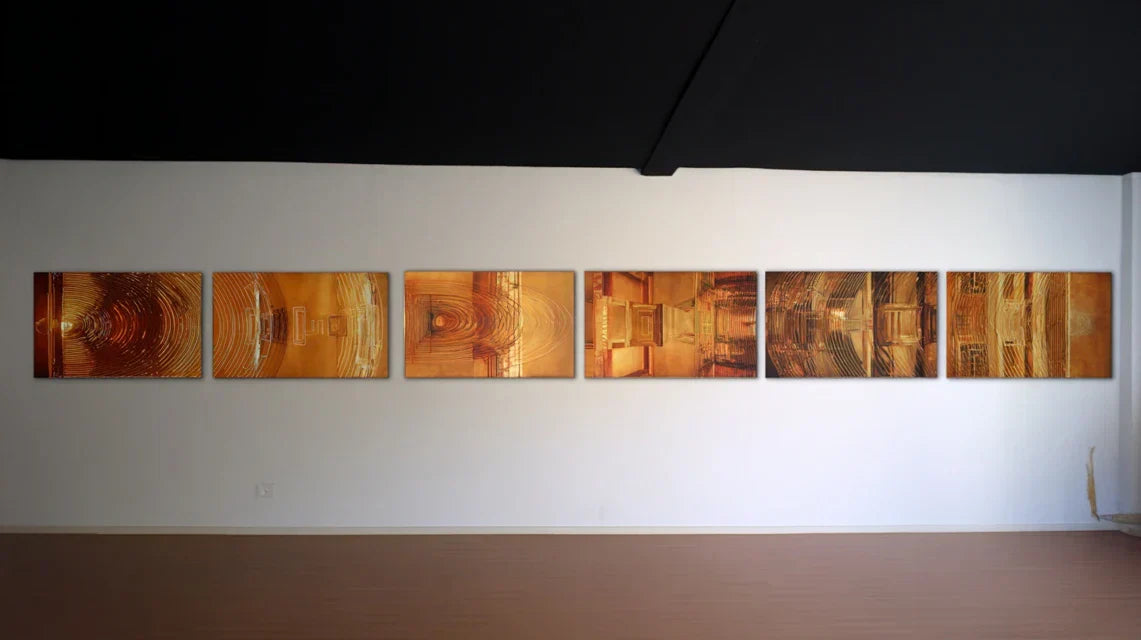 Harmoniser les volumes grâce à des formats de tableaux adaptés (carré, triptyque, panoramique)