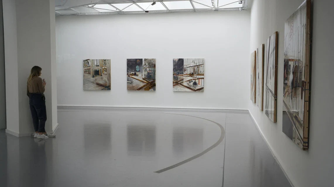 Tableaux sans cadre : pourquoi ce choix met mieux en valeur l’image ?