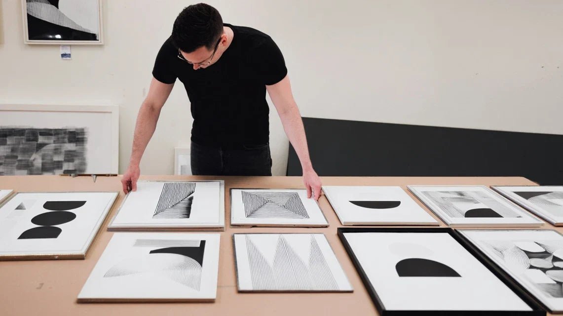 Créer un intérieur homme chic avec un tableau bien choisi