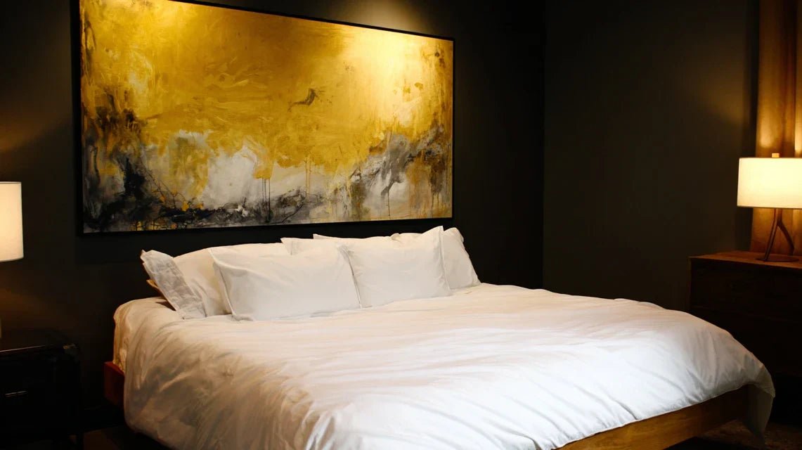 Créer une ambiance suite d’hôtel chic avec un seul tableau mural