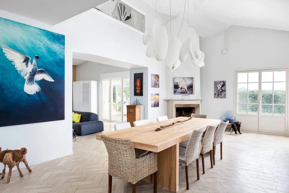 Décorer sa maison d’été (ou résidence secondaire) avec des tableaux adaptés