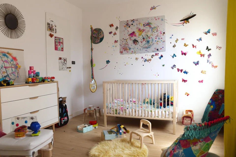 Installer un tableau haut de gamme dans une chambre d’enfant : bonne ou mauvaise idée ?