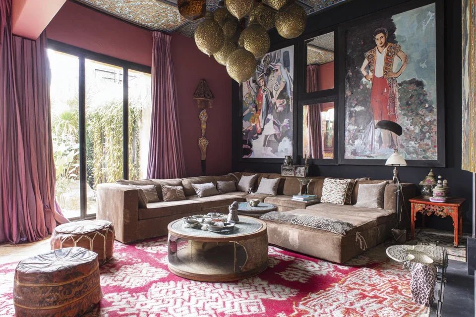 Tableaux muraux et mode de vie nomade : quelle solution déco pérenne ?