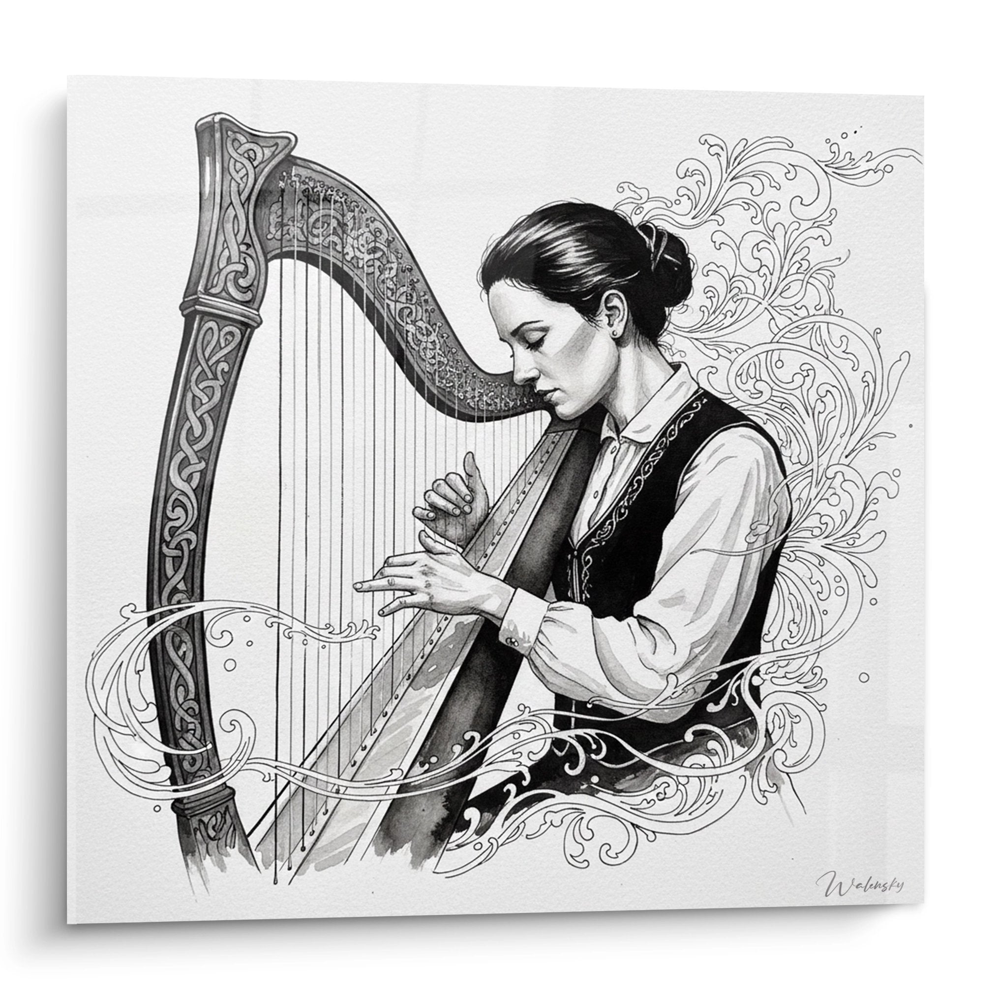 Tableau noir et blanc d'une harpiste bretonne en costume traditionnel jouant harpe celtique ornee motifs bretons