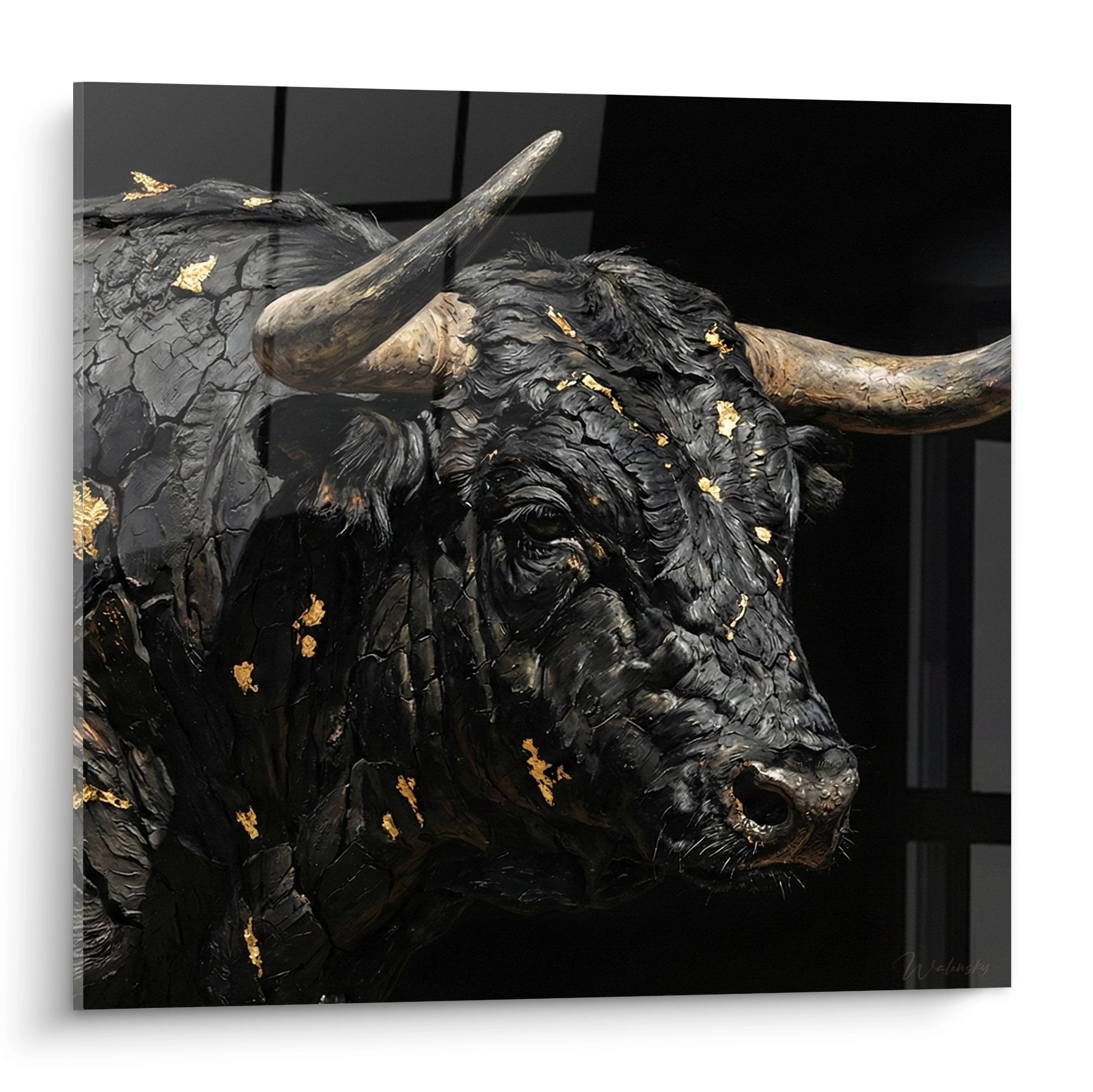 Tableau taureau noir camargais aux reflets dores sur fond sombre pour decoration murale authentique