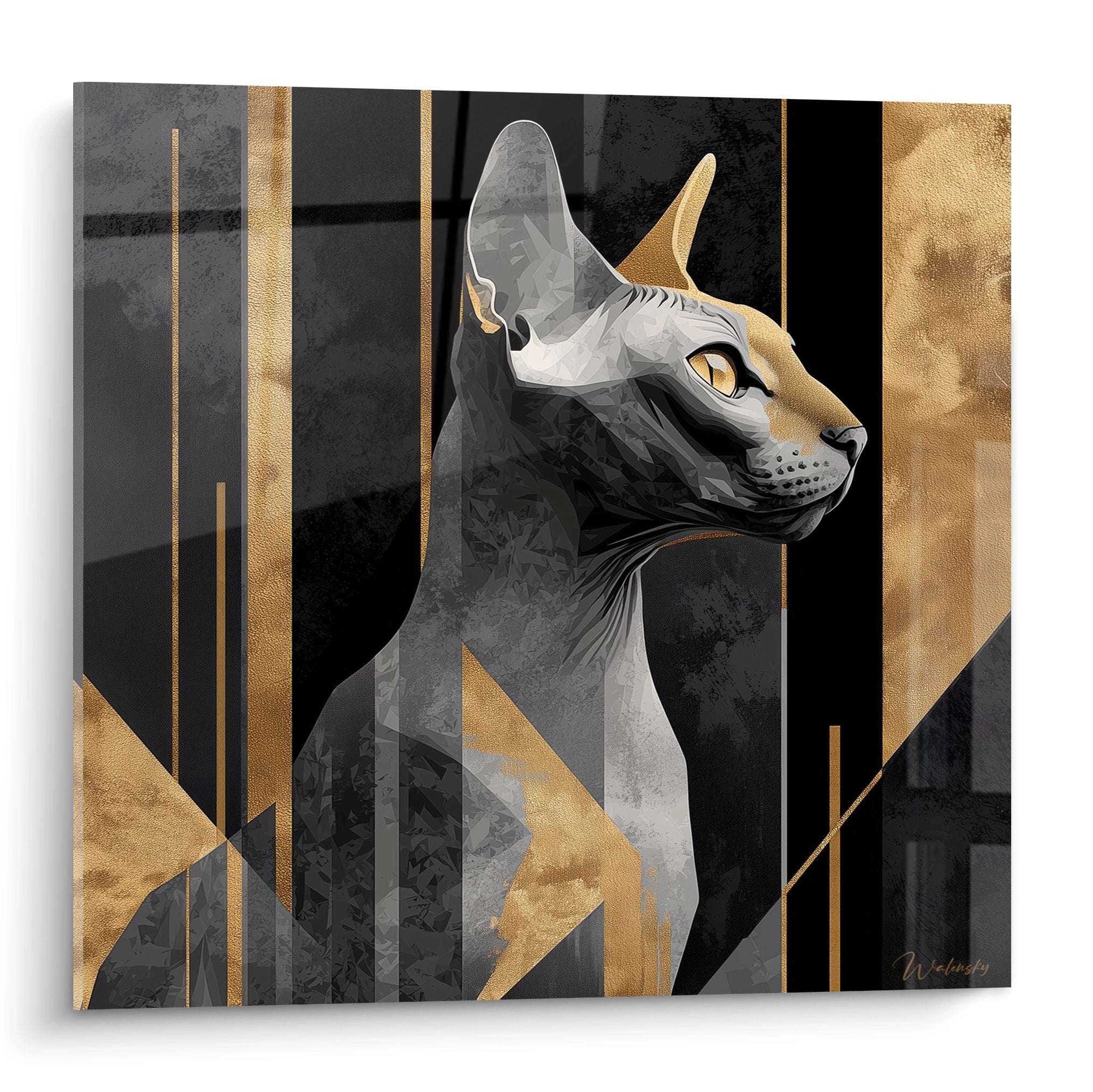 Quadro art déco che raffigura un gatto Peterbald grigio di profilo su sfondo geometrico dorato e nero moderno