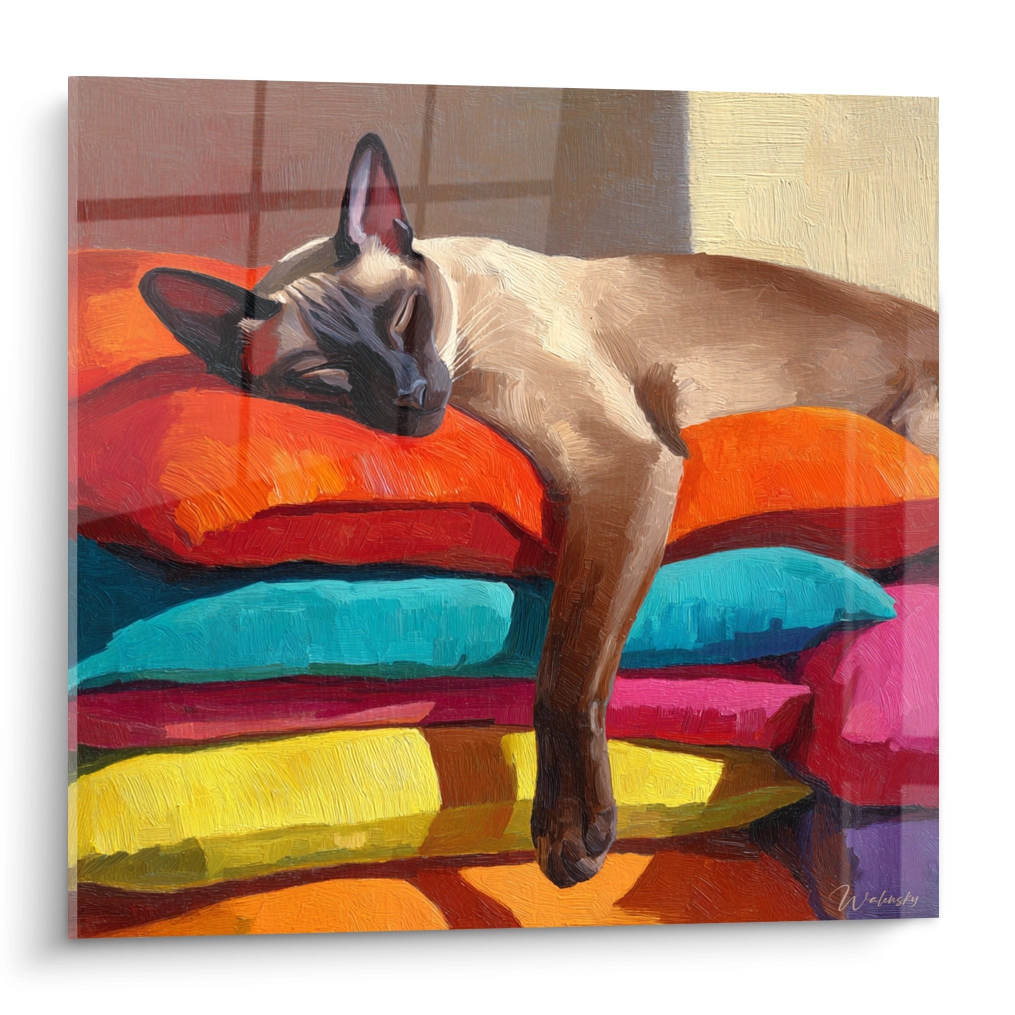Quadro dipinto gatto Tonkinese addormentato su mucchio di cuscini multicolori arancione rosso turchese rosa giallo