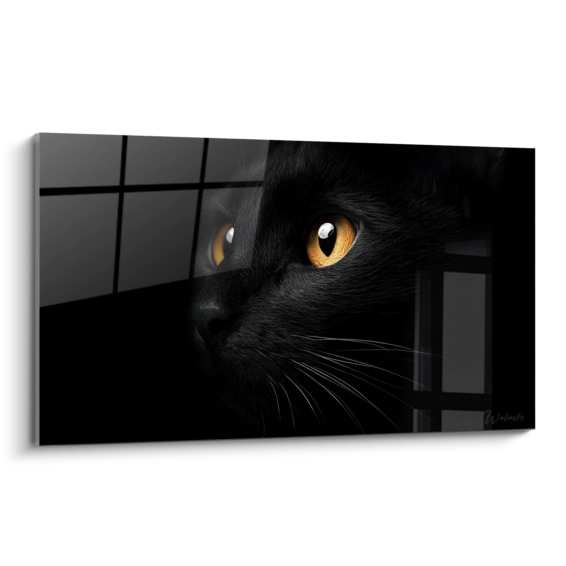 Tableau portrait chat noir Bombay aux yeux ambrés dorés dans pénombre, art mural contemporain