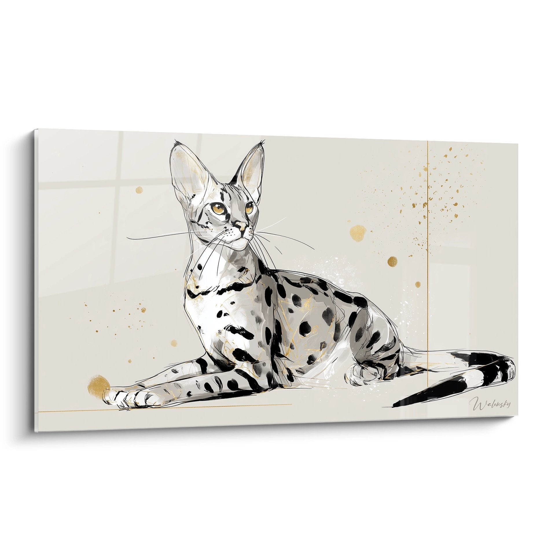 Tableau moderne chat Savannah allongé, pelage tacheté, style aquarelle et traits, tons beiges et dorés