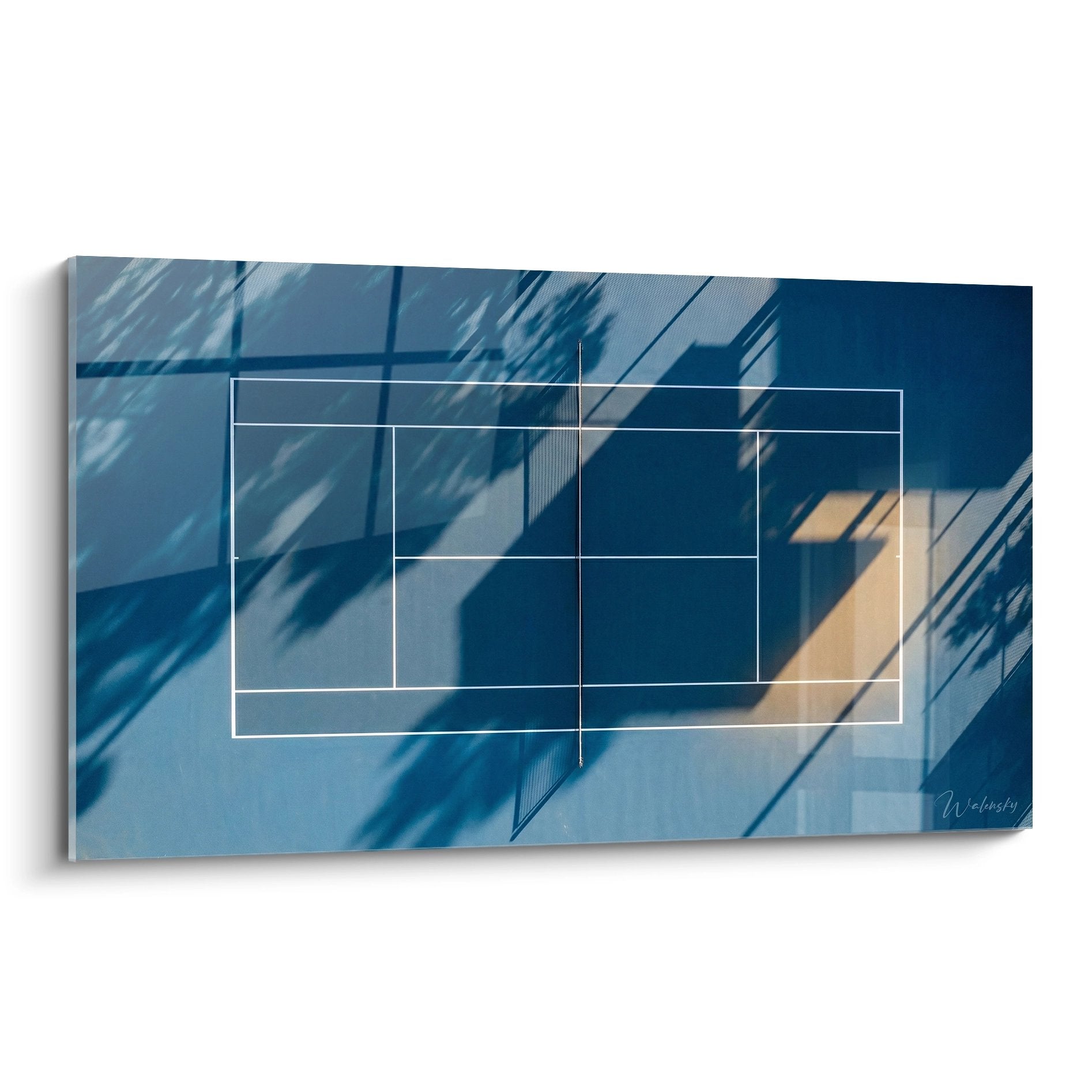 Tableau art moderne architecture avec reflets bleus et lignes geometriques blanches decoration murale contemporaine
