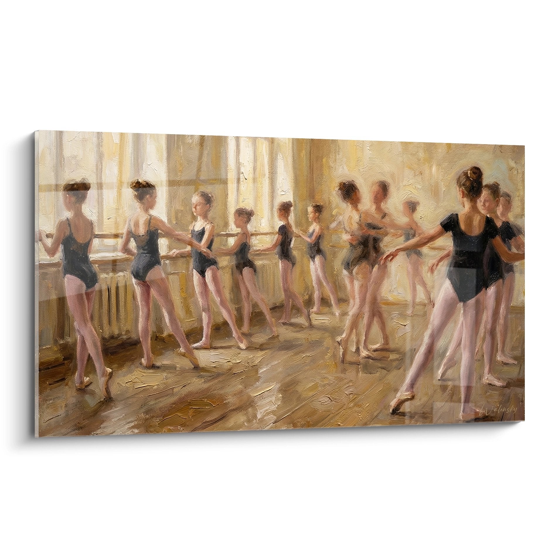 Quadro lezione di danza classica che mostra giovani ballerine alla sbarra in uno studio luminoso con body neri