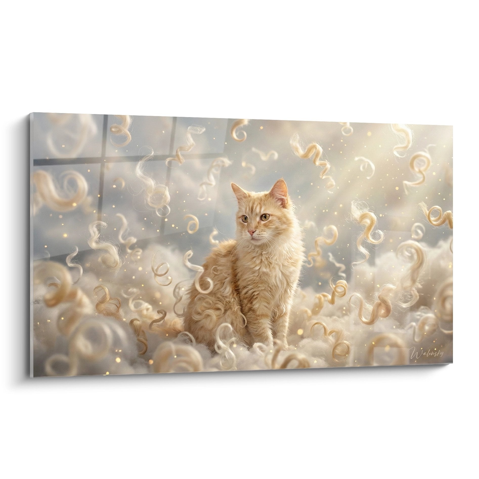 Quadro artistico gatto LaPerm rosso con ricci dorati circondato da nuvole luminose e particelle magiche