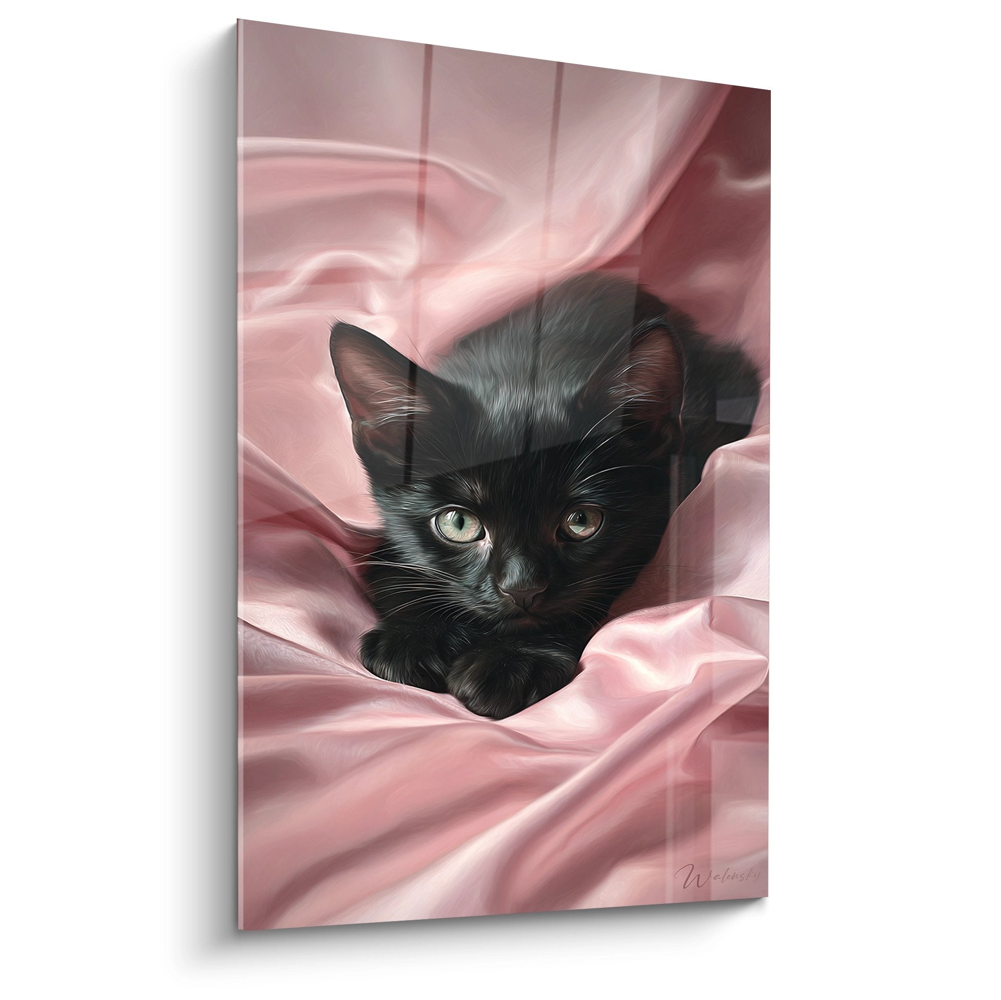 Künstlerisches Gemälde schwarzes Kätzchen mit grünen Augen auf glänzenden rosa Stoffen Wanddekoration Bombay Katze