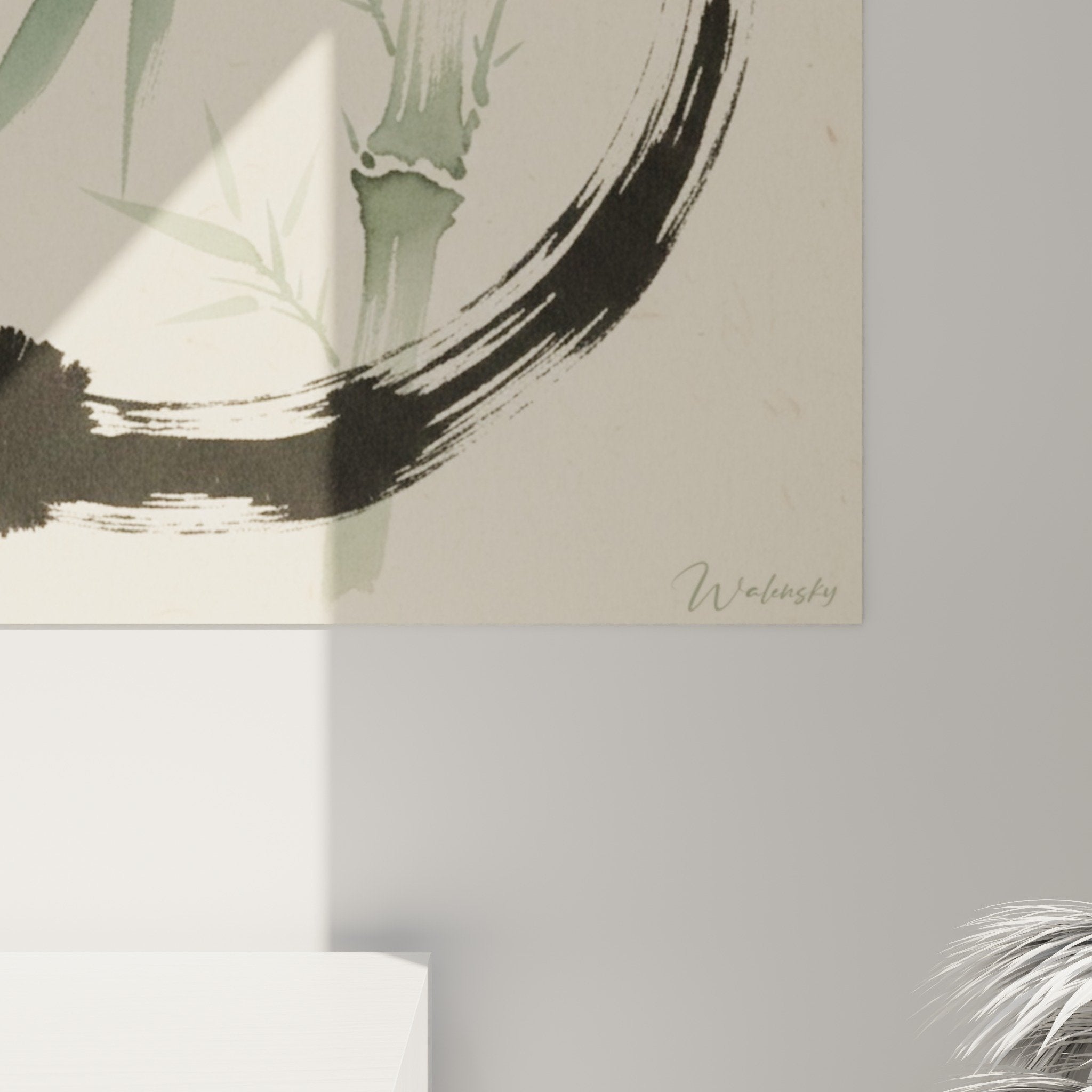 Tableau art japonais Enso avec cercle noir calligraphié et tiges bambou aquarelle verte