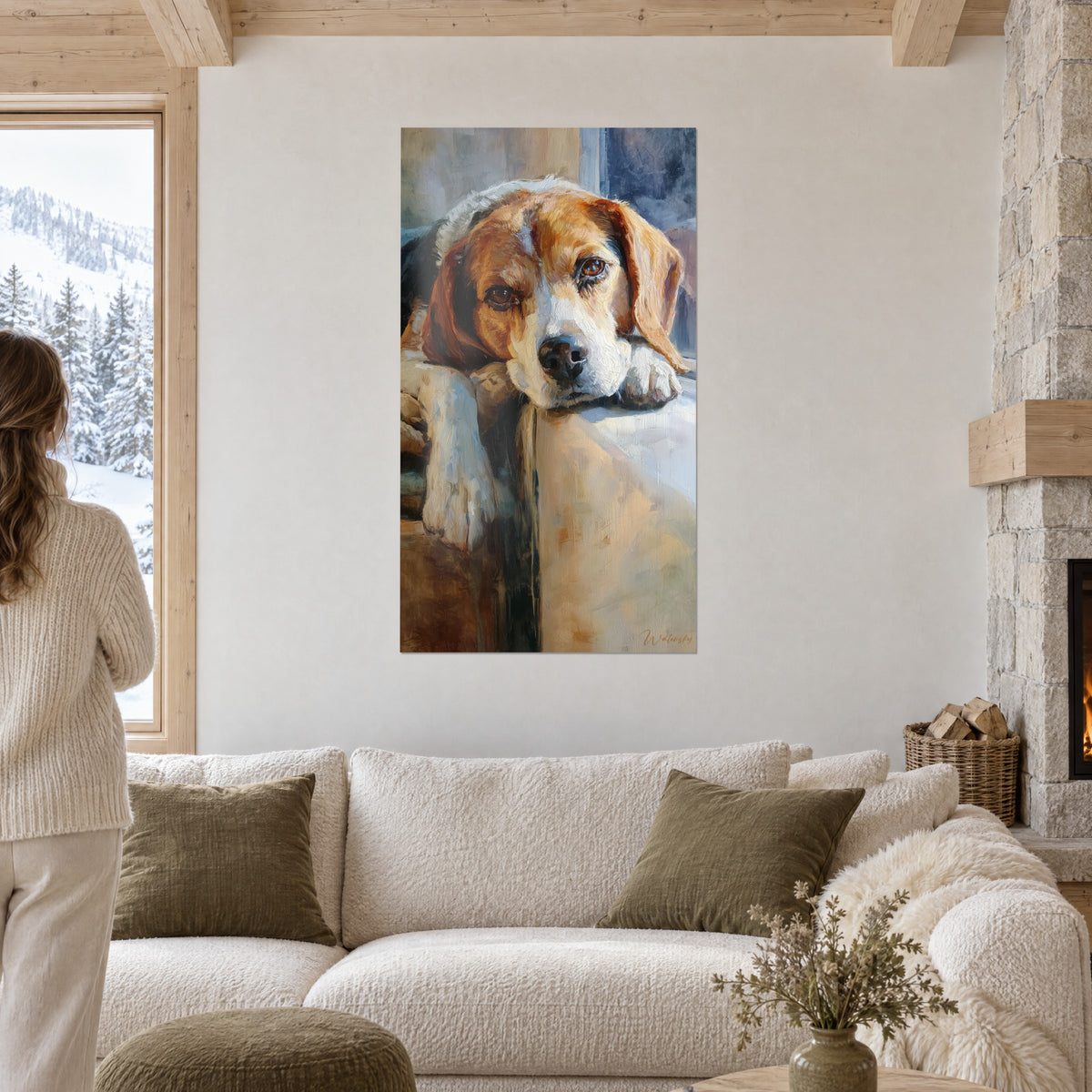 Πίνακας με beagle με σκούρα μύτη, με το κεφάλι ακουμπισμένο στα πόδια του, κόκκινα και κρεμ λευκά χρώματα, πάνω από έναν καναπέ σε ένα φωτεινό σαλόνι