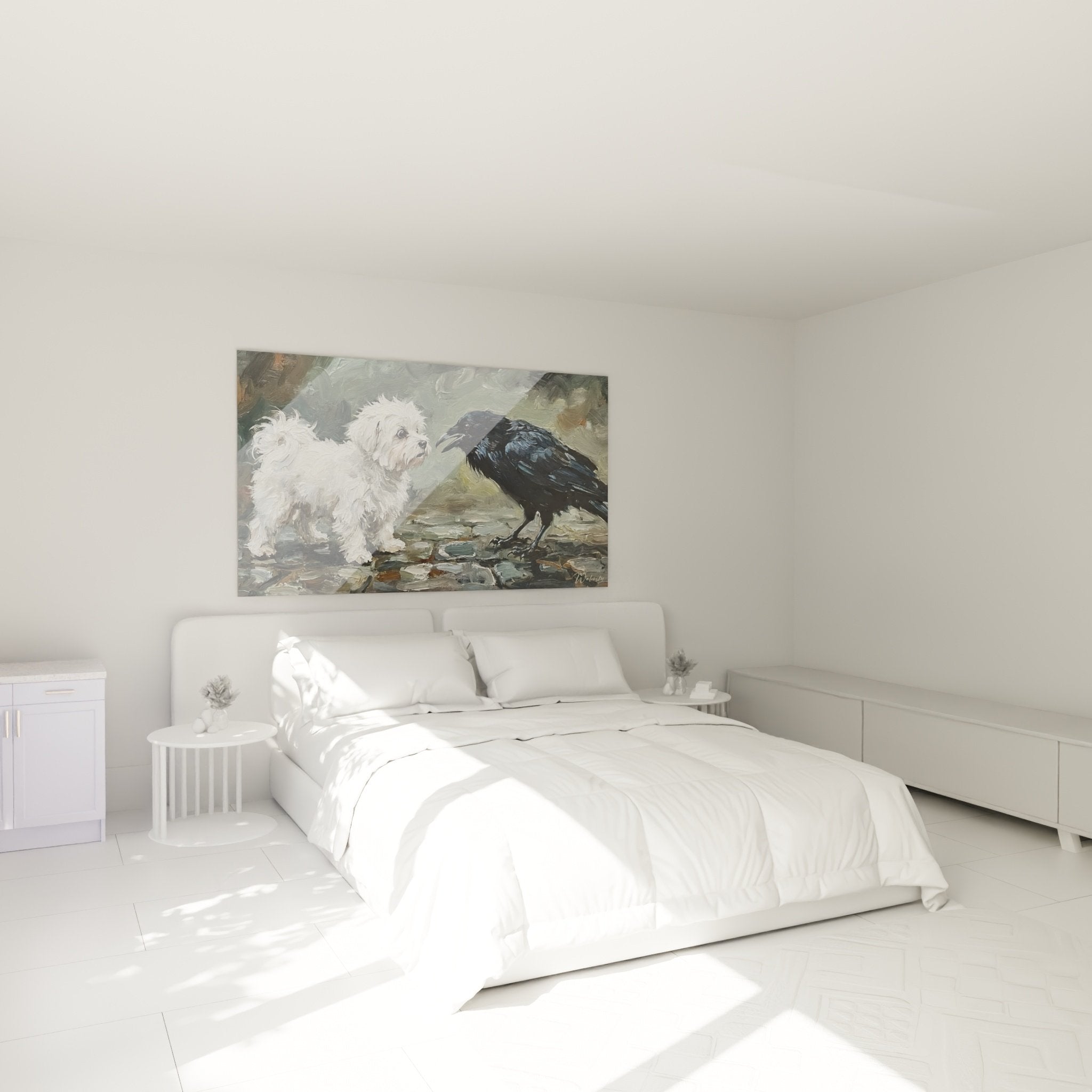 Quadro Bichon Maltese e corvo in camera moderna con parete grigia e mobili essenziali