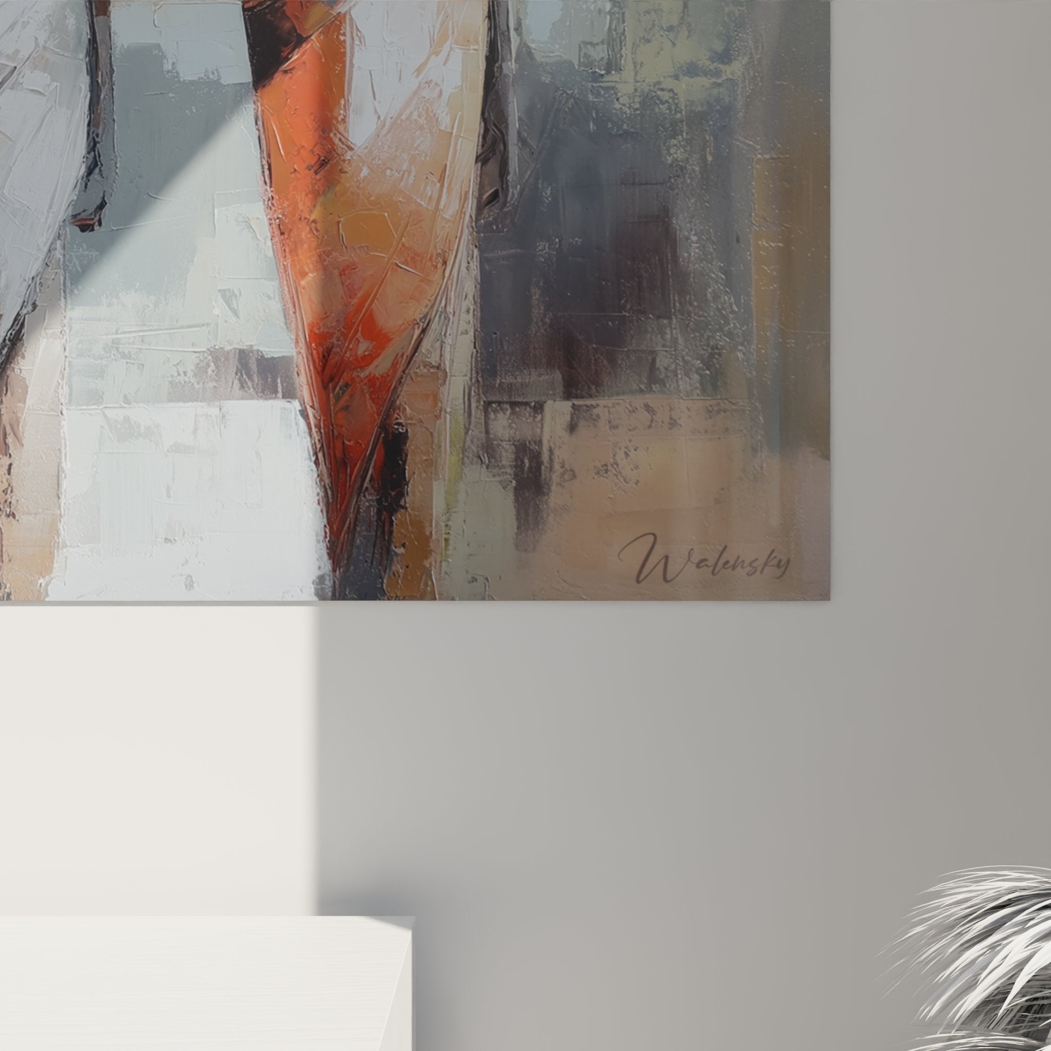 Vue d'ensemble tableau art africain femmes porteuses dans salon contemporain, décoration murale ethnique chic