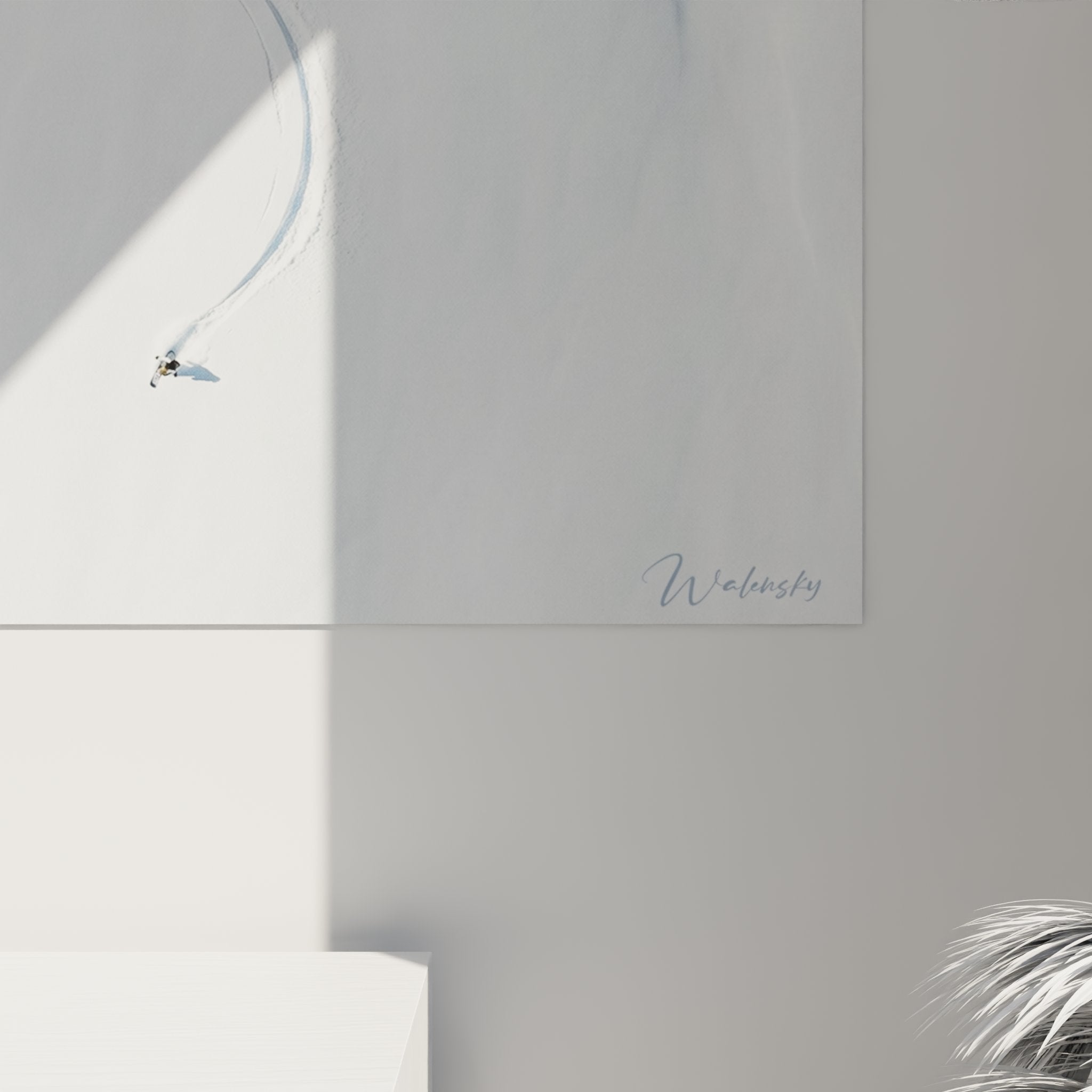 Vue d'ensemble tableau snowboardeur piste - composition minimaliste blanc bleu, art mural contemporain sports montagne