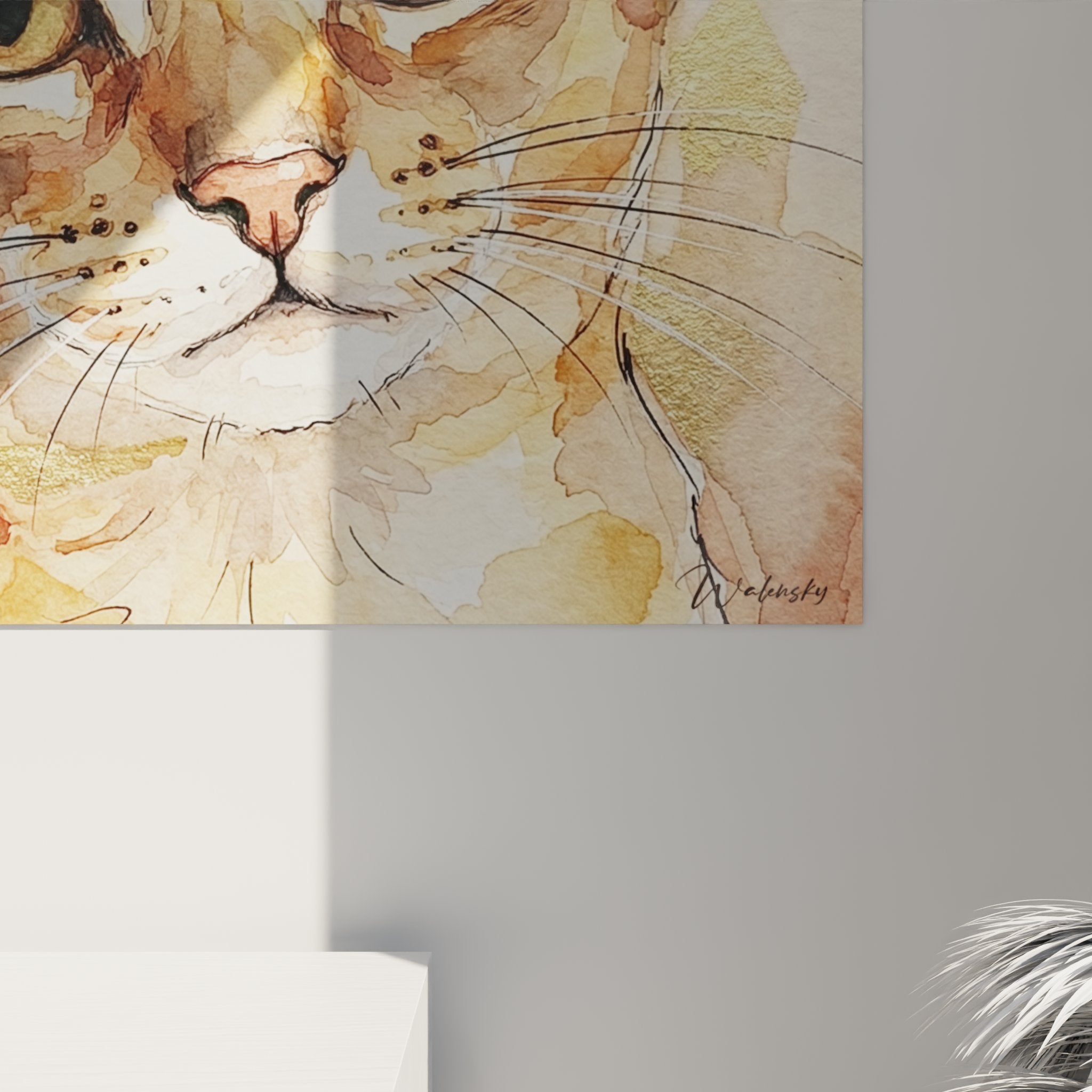 Panoramica del quadro gatto Abissino acquerello, opera d'arte felina decorativa con tonalità marroni e dorate