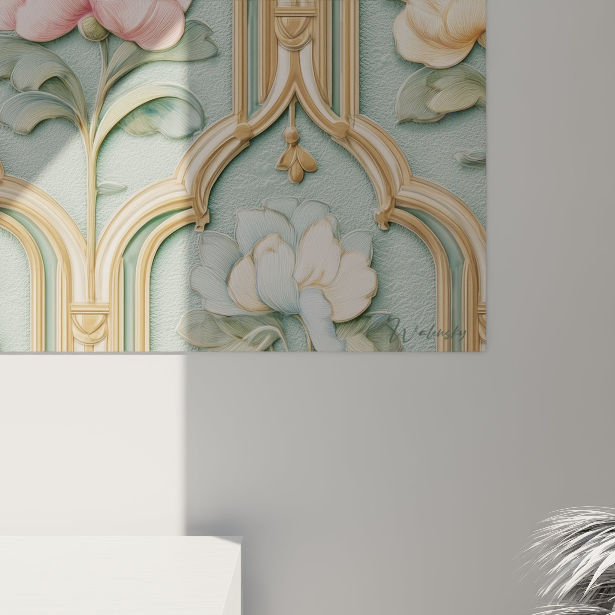Vista d'insieme quadro art deco con ripetizione di motivi floreali, archi architettonici dorati, peonie su fondo turchese