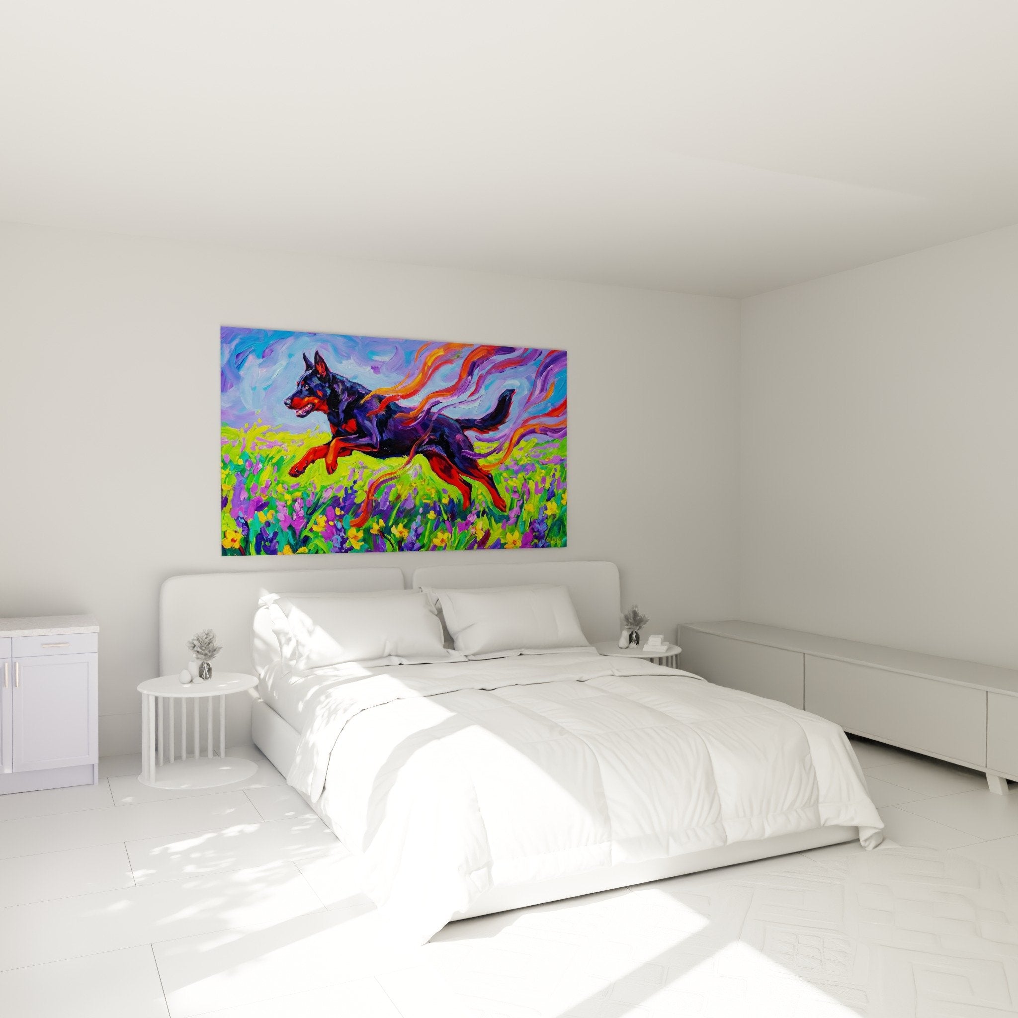 Chambre moderne avec tableau Beauceron aux flammes multicolores accroché au-dessus du lit blanc contemporain