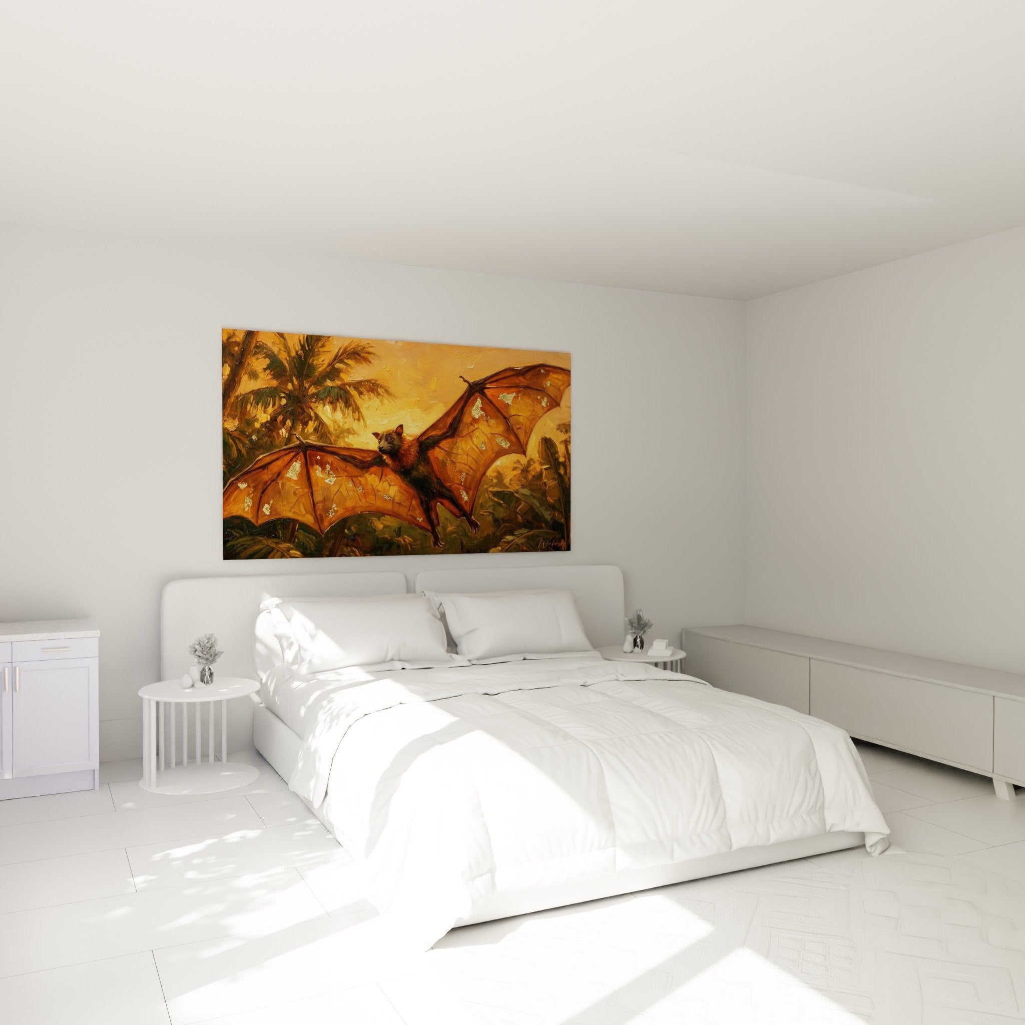 Goldene Fledermaus in orange tropischer Dekoration über einem Bett in einem modernen Schlafzimmer