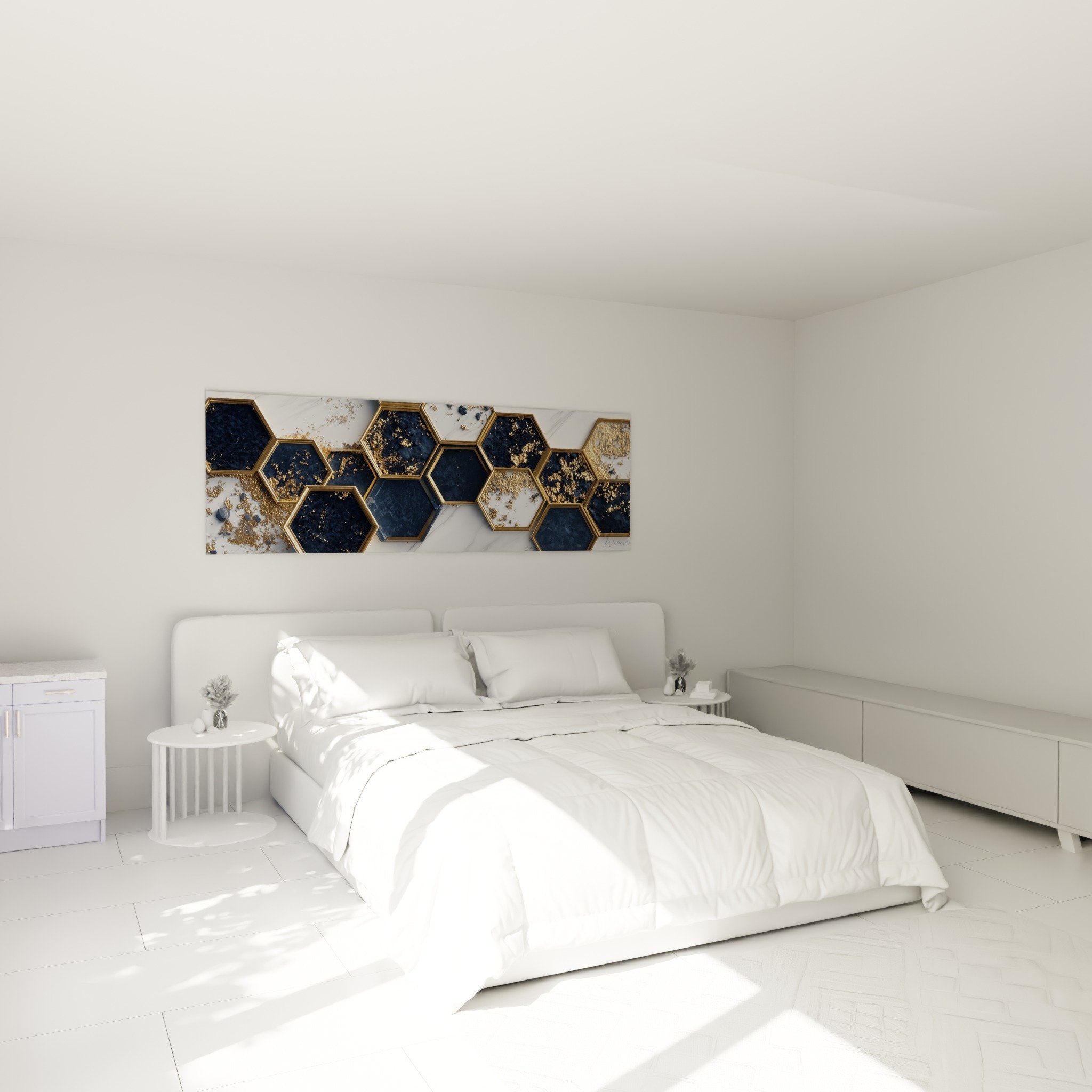 Decoration murale hexagones bleu marine et or dans chambre moderne avec marbre abstrait style contemporain