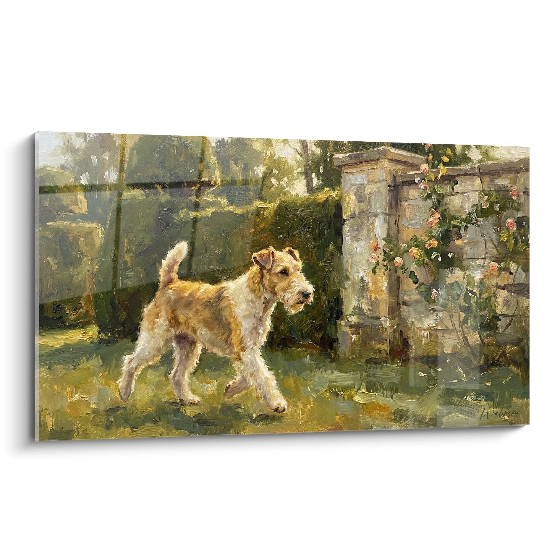 Peinture Fox Terrier fauve et blanc dans jardin anglais avec roses grimpantes et muret pierre