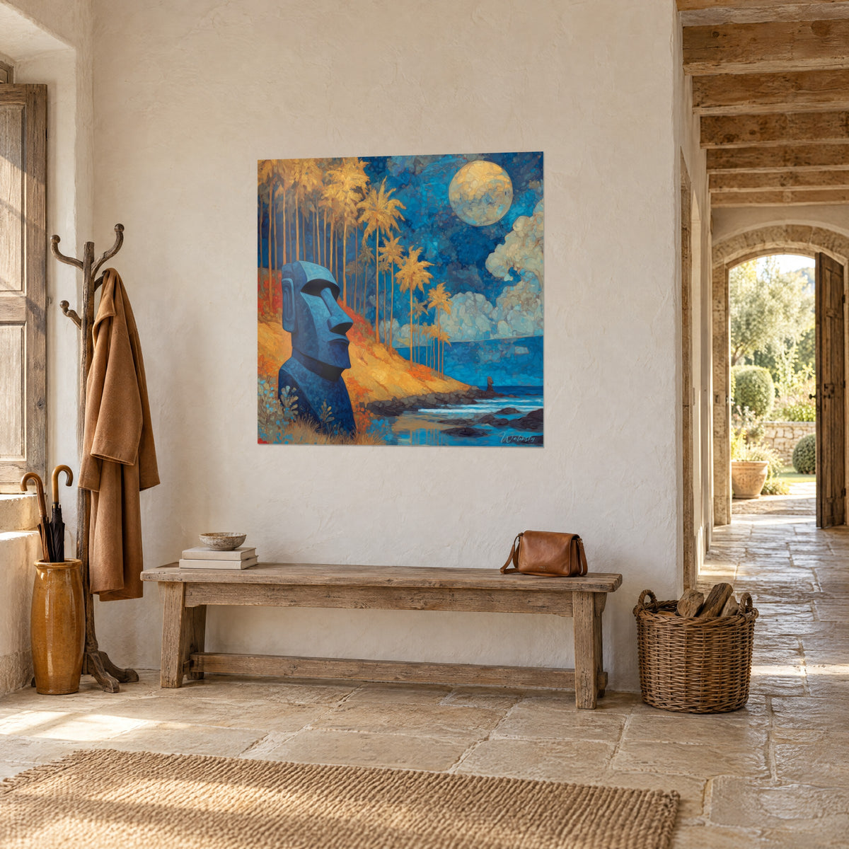 Tableau géant de pierre de l'île de Pâques, ciel indigo, falaise orange et mer turquoise, en vue de trois-quarts, hall rustique