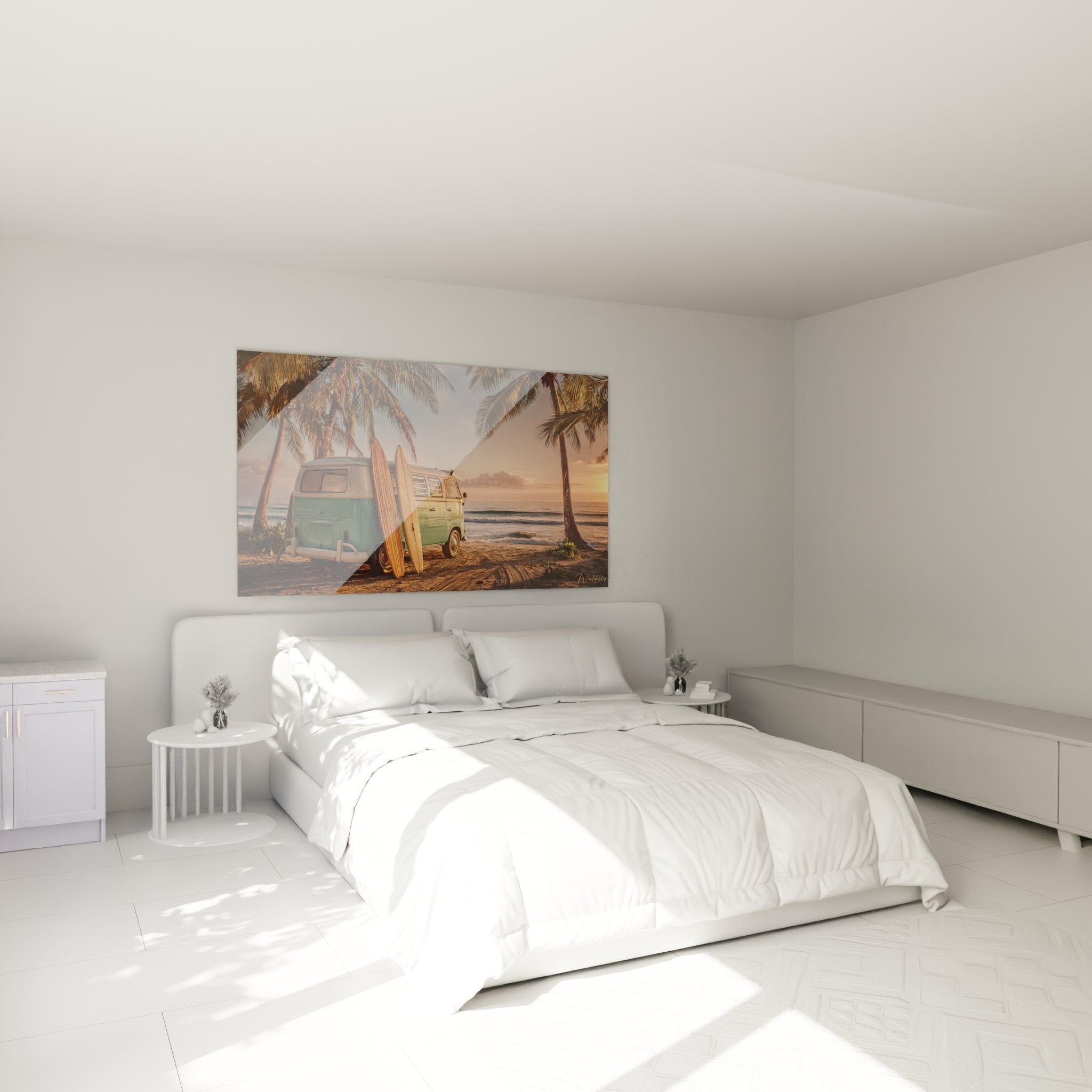 Vintage-Surf-Wanddekoration im Schlafzimmer mit bohemischer Atmosphäre und tropischem Sonnenuntergang