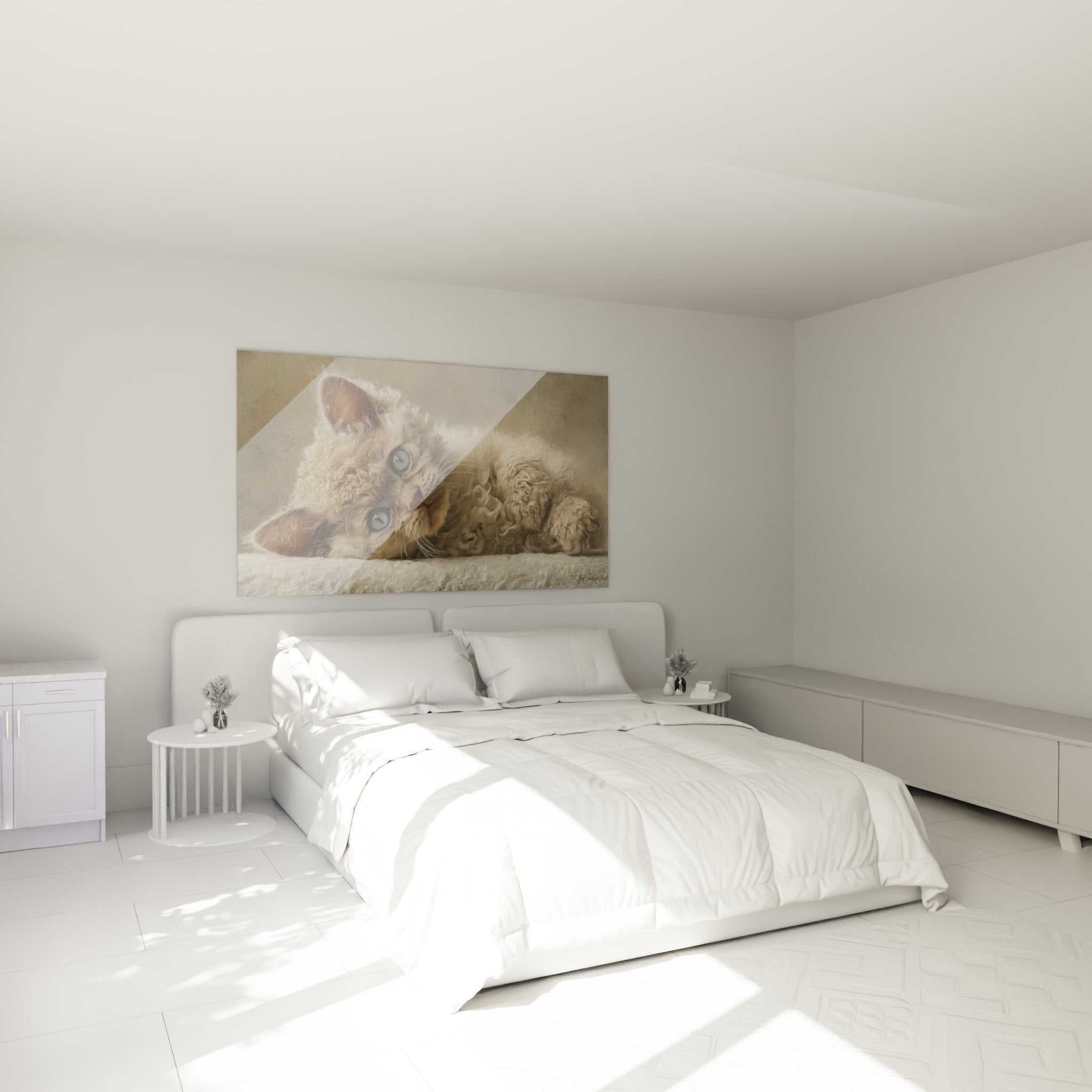Selkirk Rex Katze schlafend Gemälde in modernem Schlafzimmer, feliner Wandschmuck, gemütliche beige Atmosphäre