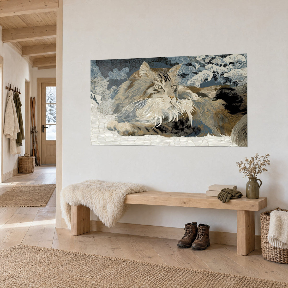 Gemälde Langhaarige Katze mit beige und grauem Fell, halb geschlossenen hellen Augen, schiefergrauen Blattmotiven, an einer Chaletwand