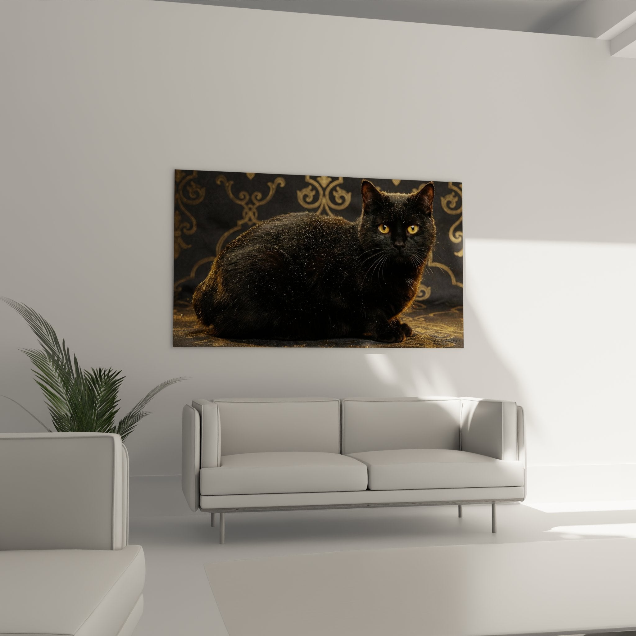 Primo piano di gatto nero con occhi gialli penetranti, dettagli del mantello ebanite e riflessi ramati