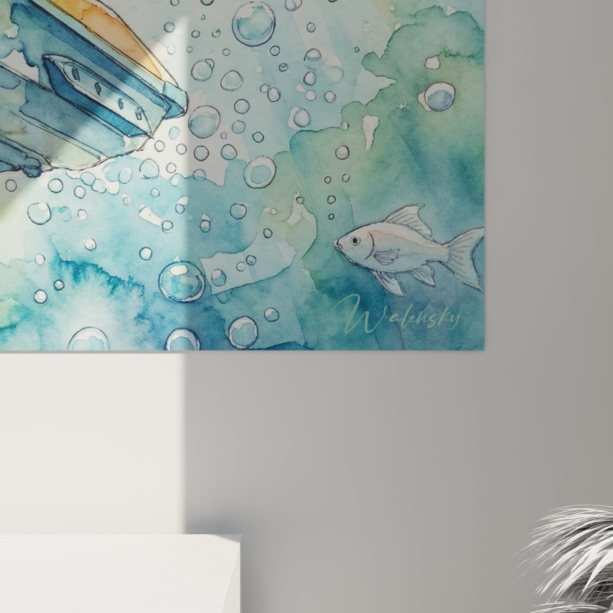 Vue d'ensemble tableau mural jetski sous-marin style aquarelle dans intérieur contemporain