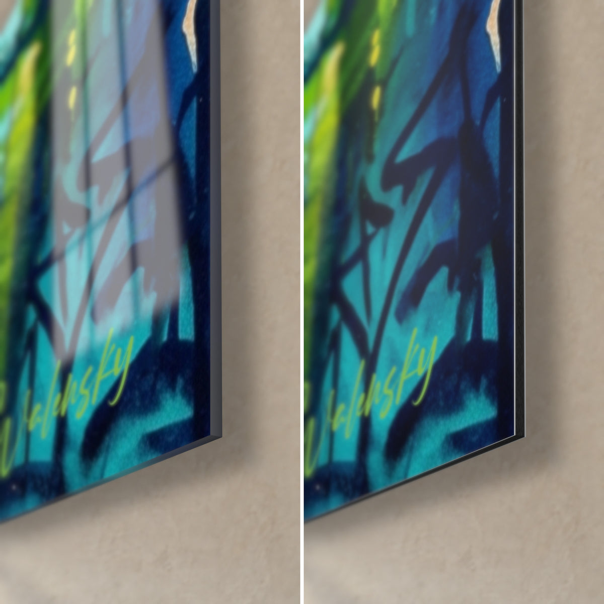 Tableau matou orange au galop, coin bas droit : verre acrylique brillant aux reflets et alu Dibond mat, tranche de 3 mm, bleu profond