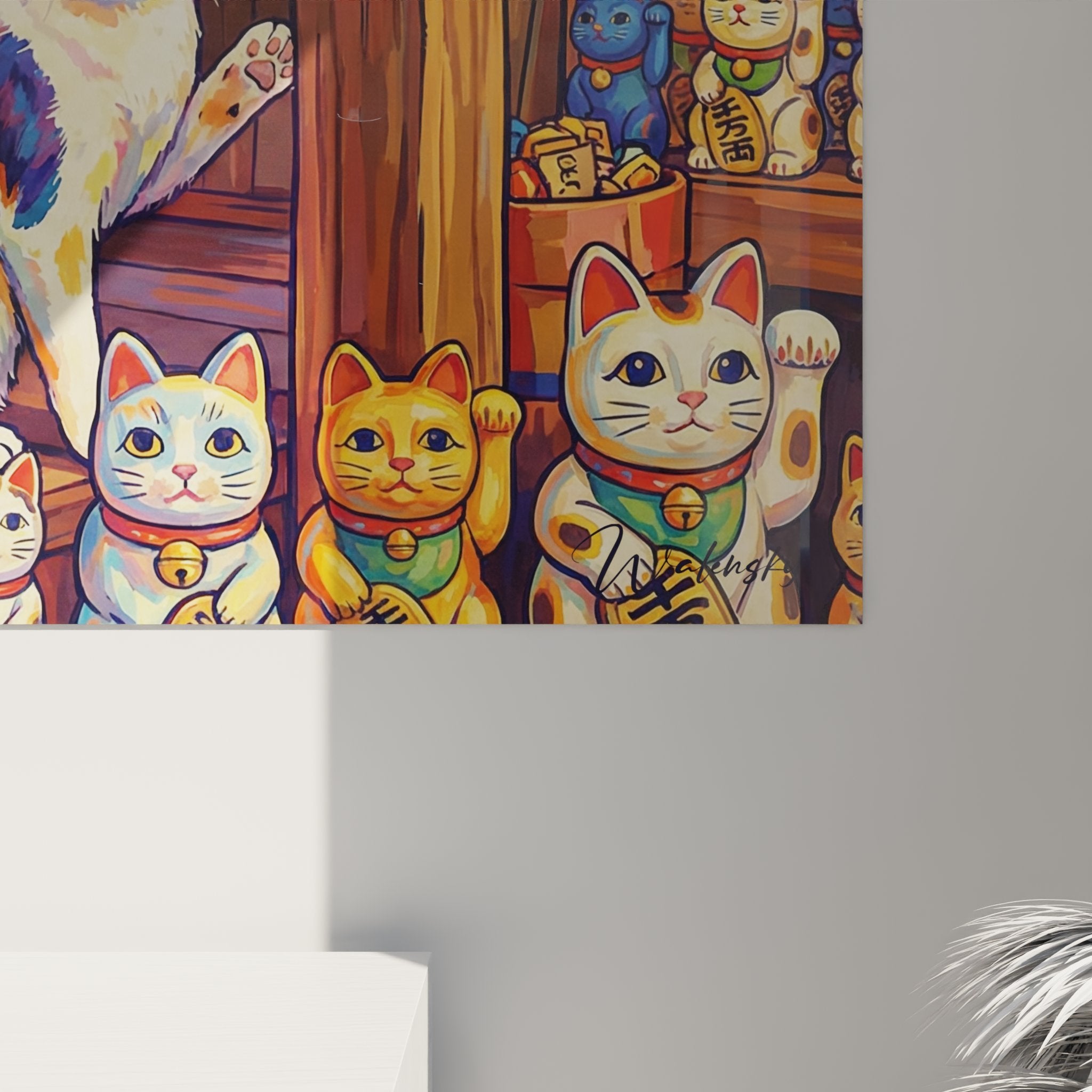 Vue ensemble tableau art japonais maneki neko boutique traditionnelle chats multicolores porte-bonheur