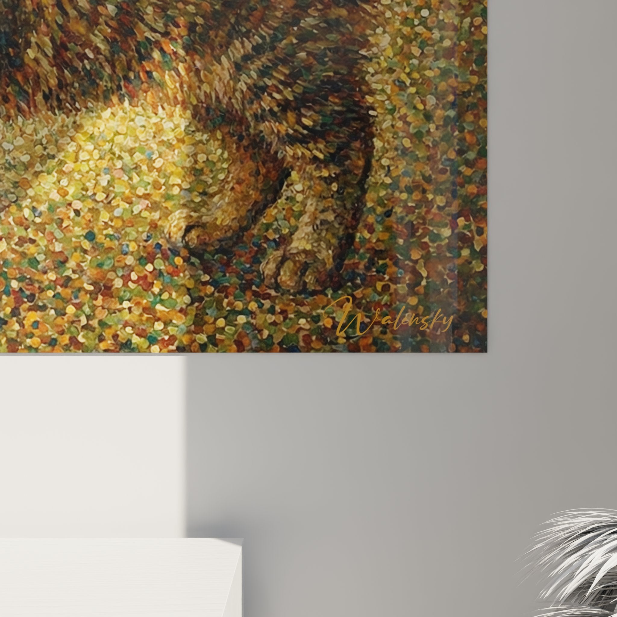 Vue d'ensemble tableau art mural chat pointillisme dore avec cadre moderne dans salon contemporain