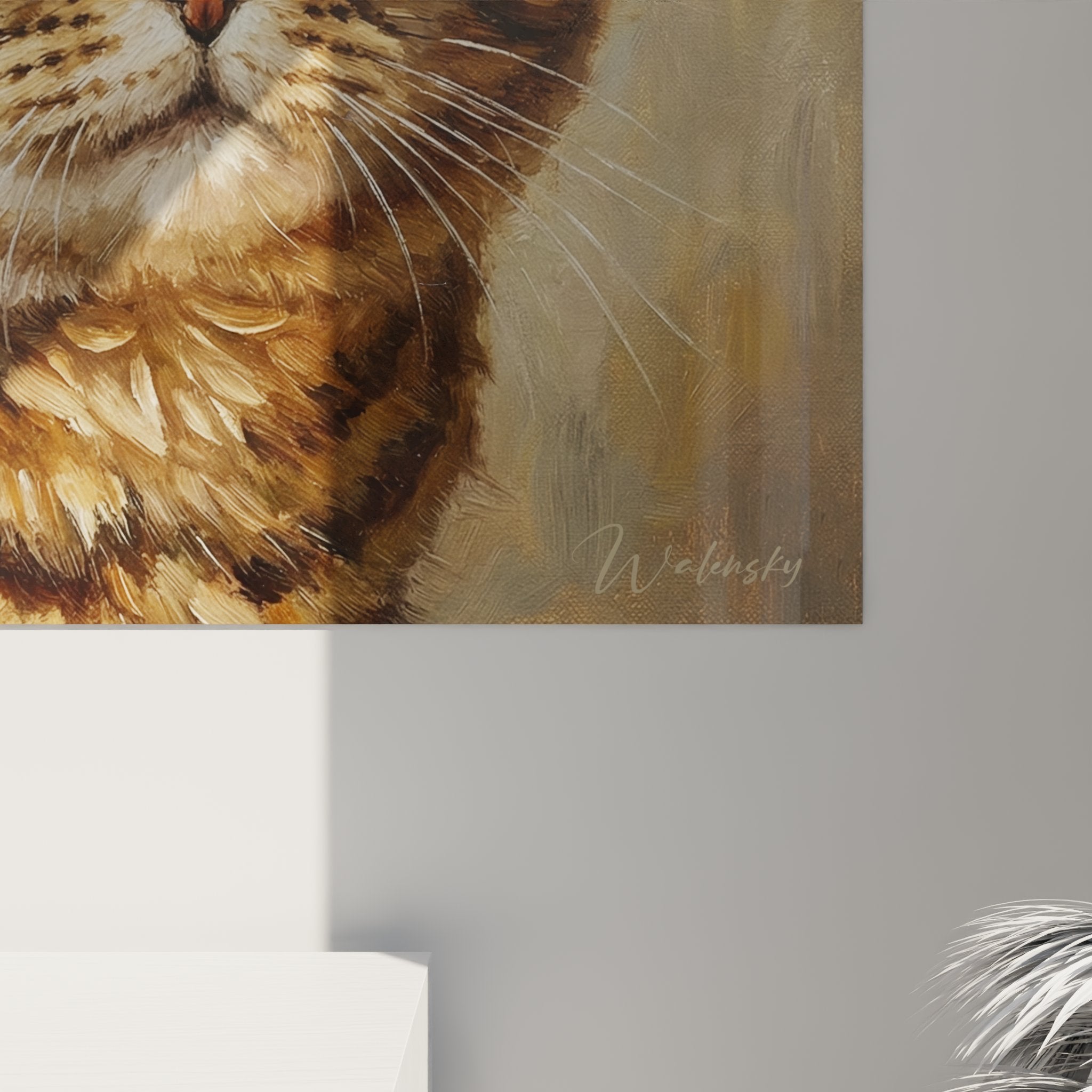 Vista d'insieme quadro ritratto gatto tigrato murale, opera d'arte animalista realistica decorazione interiore