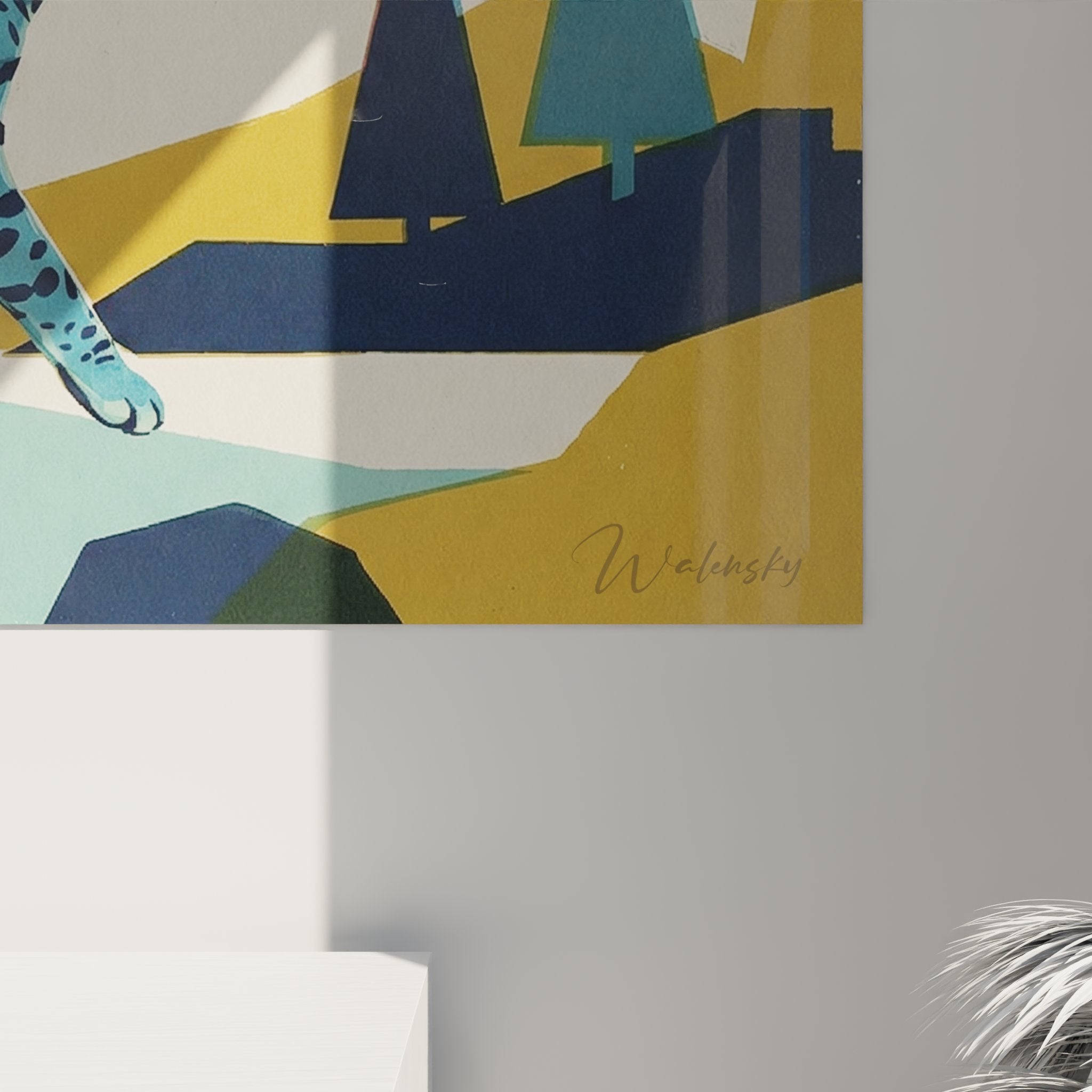 Vue d'ensemble du tableau chat Bengal géométrique dans un salon moderne montrant l'effet décoratif sur le mur