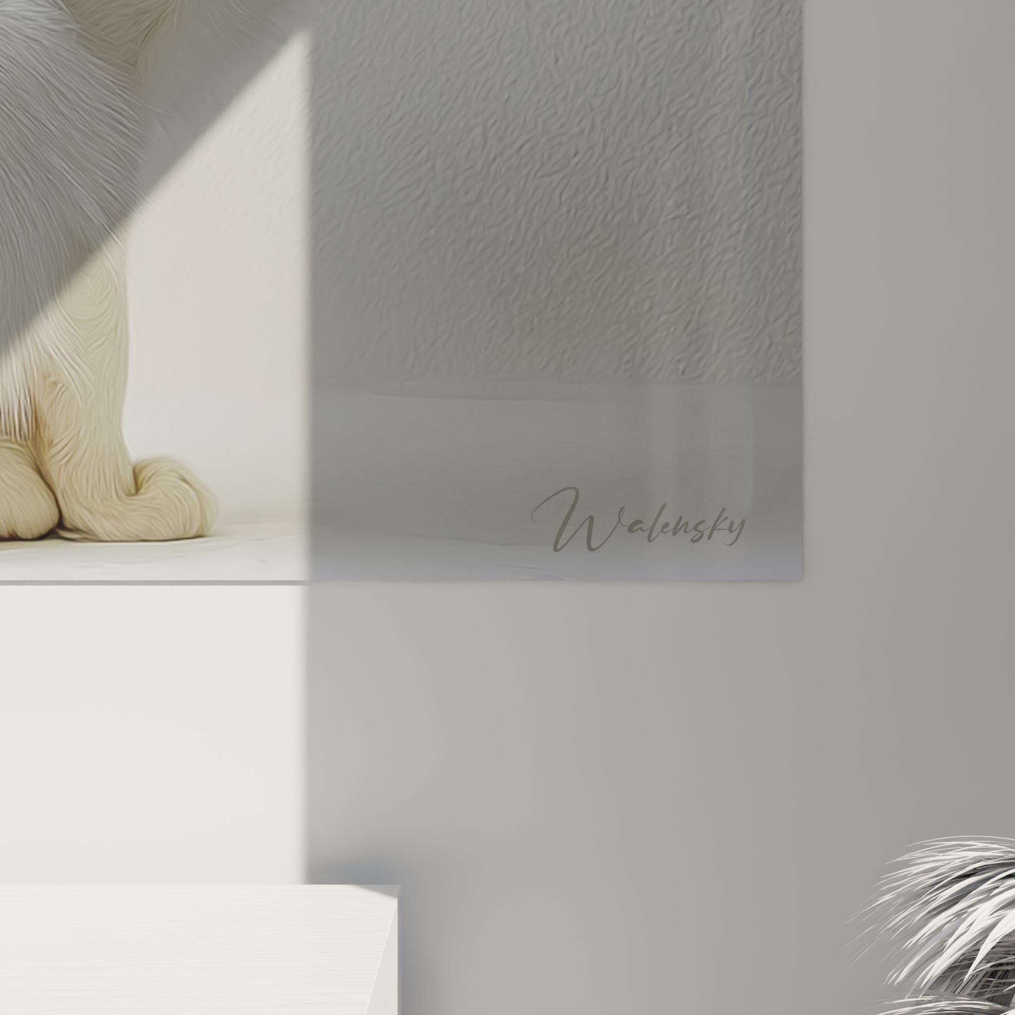 Vue d'ensemble tableau chat Balinais blanc dans salon contemporain, decoration murale feline sophistiquee