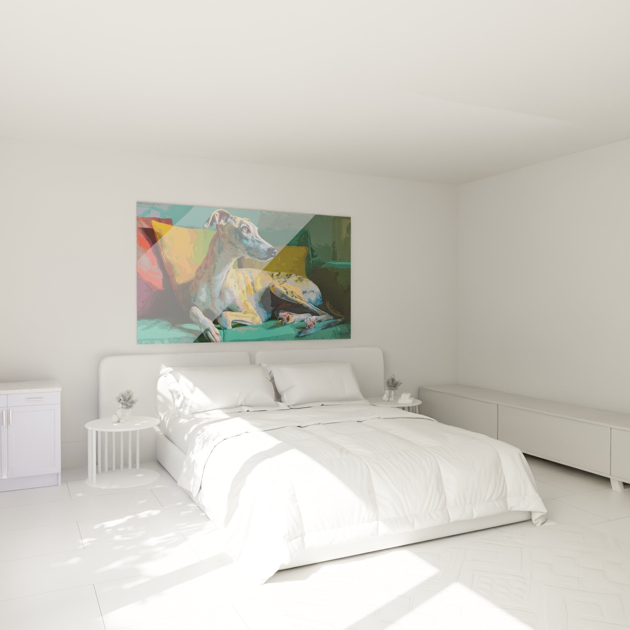 Whippet-Windhund-Kunstdruck in Türkis- und Orangetönen, der ein modernes Schlafzimmer mit hellen Wänden dekoriert