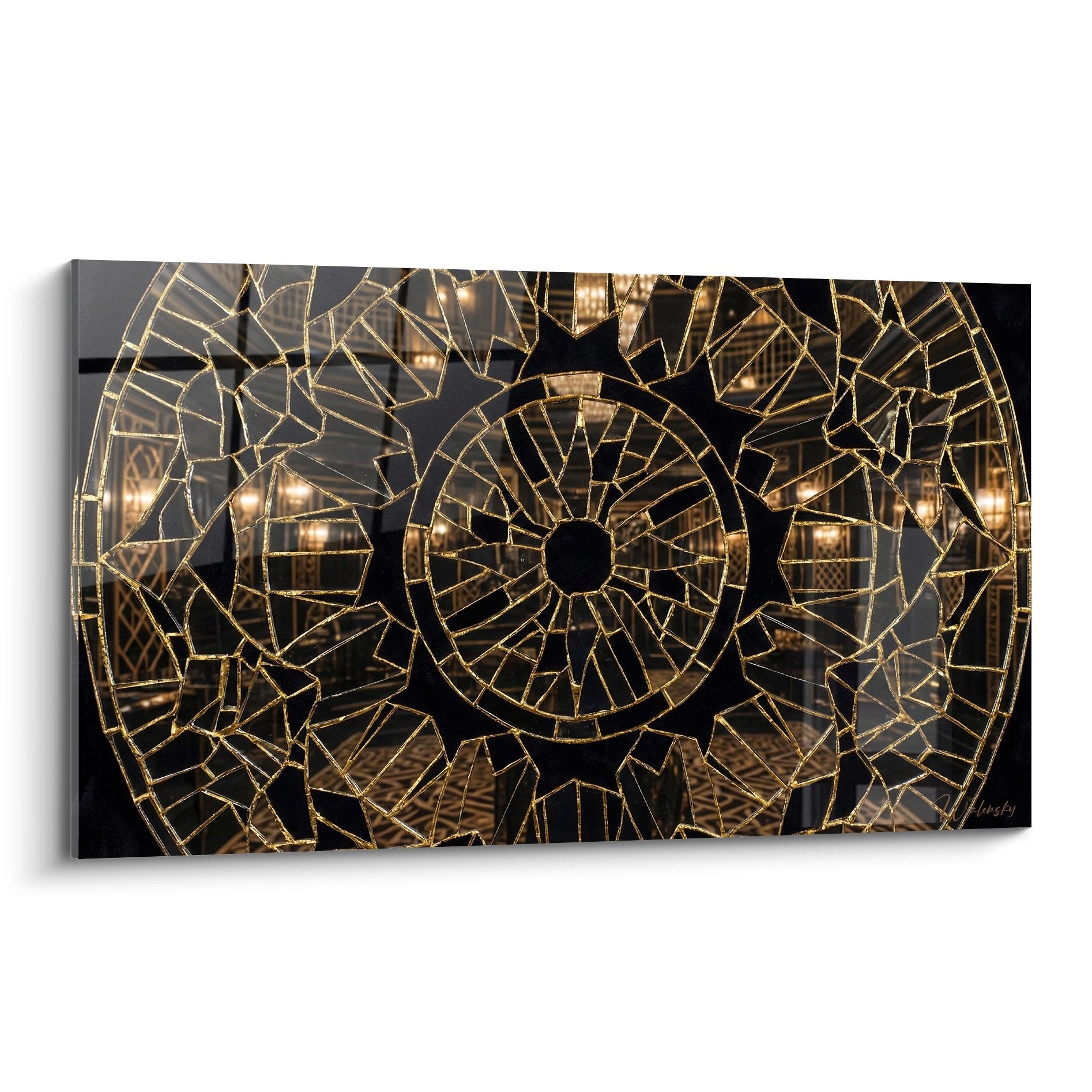 Tableau mandala geometrique dore sur fond noir avec motifs radiants et eclats lumineux metalliques