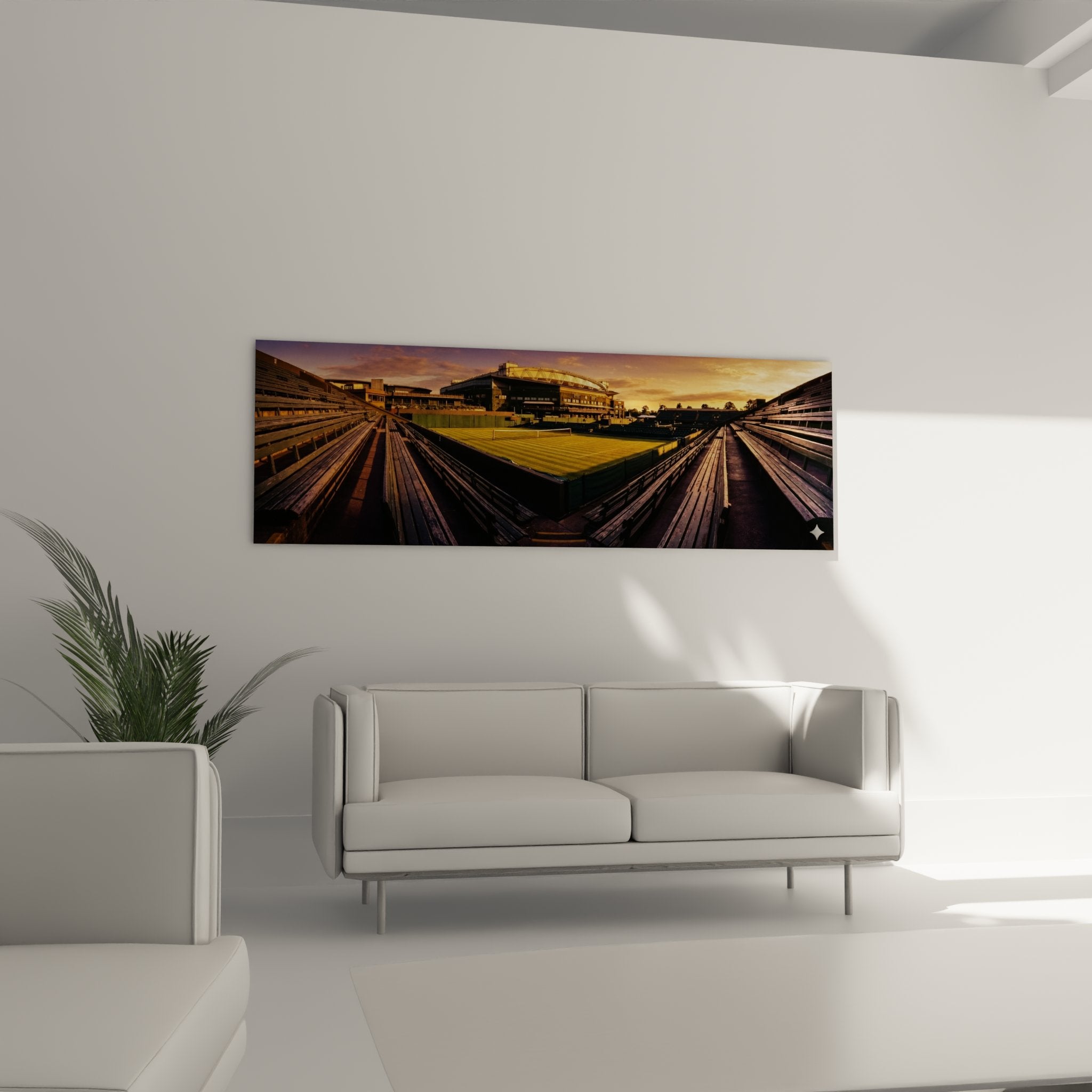 Détail proche tableau tennis montrant textures gradins bois et reflets dorés sur court