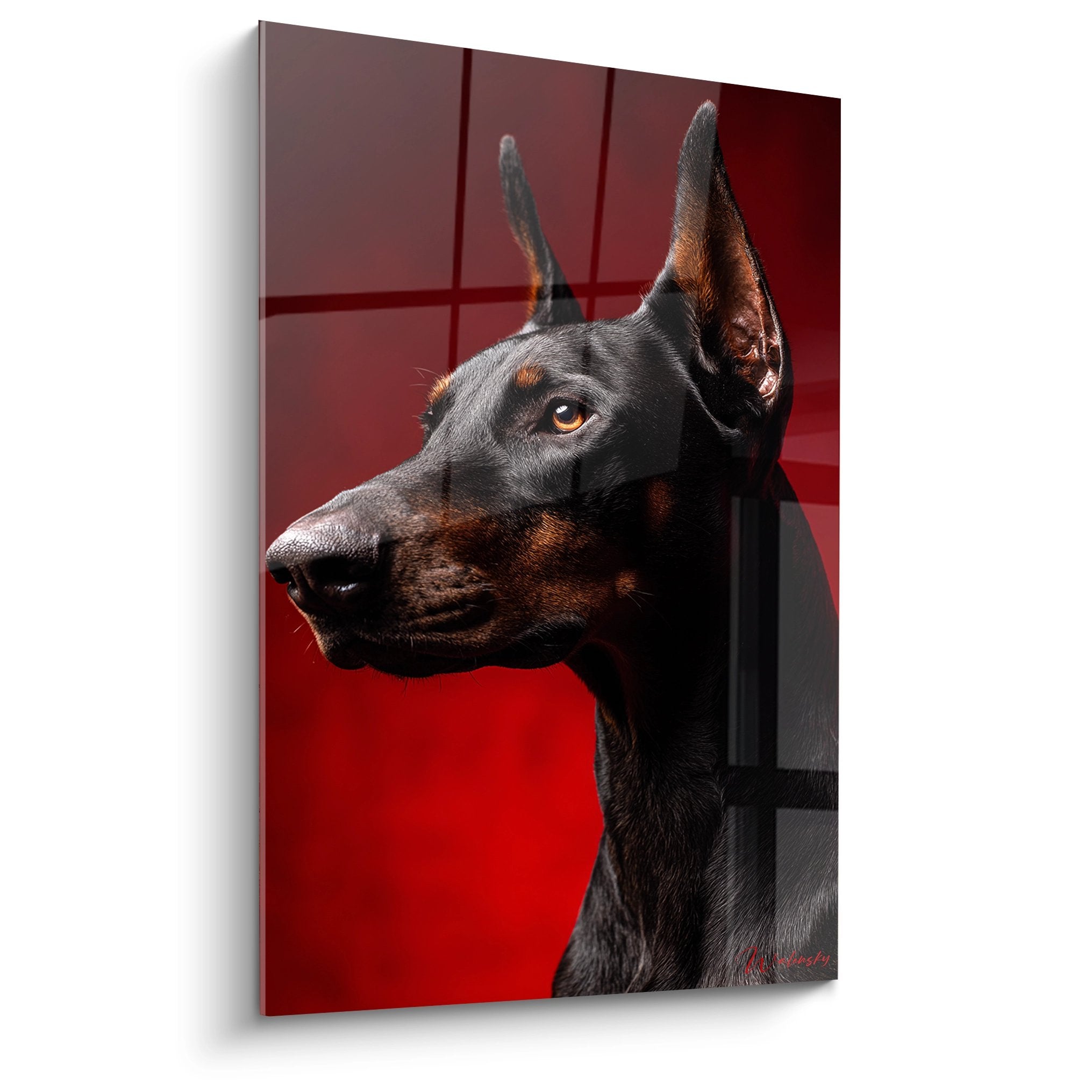 Ritratto artistico doberman nero e fuoco sguardo intenso occhi ambra sfondo rosso bordeaux quadro da parete