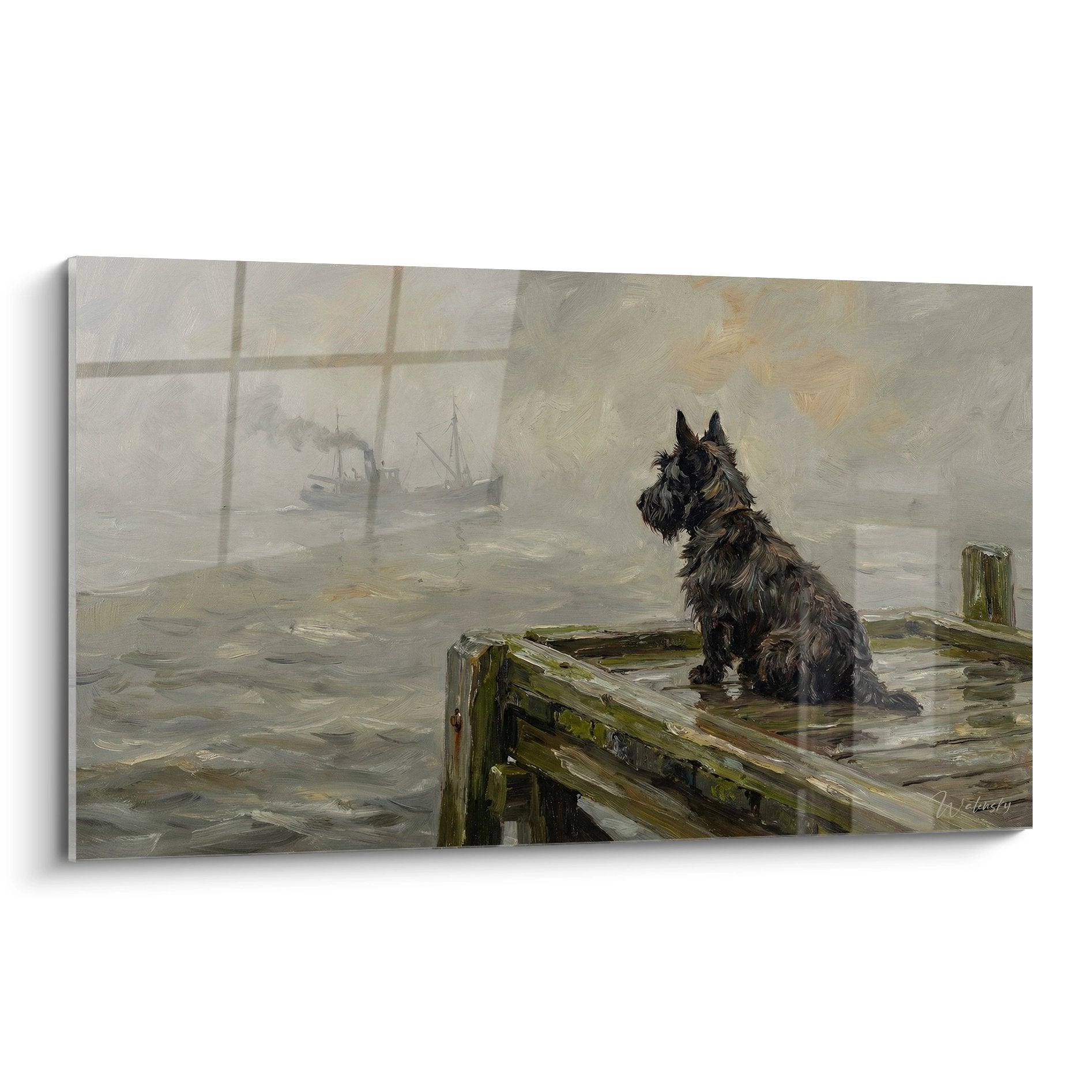 Tableau Scottish Terrier assis sur ponton de bois dans brume matinale avec bateaux au loin - art animalier nostalgique