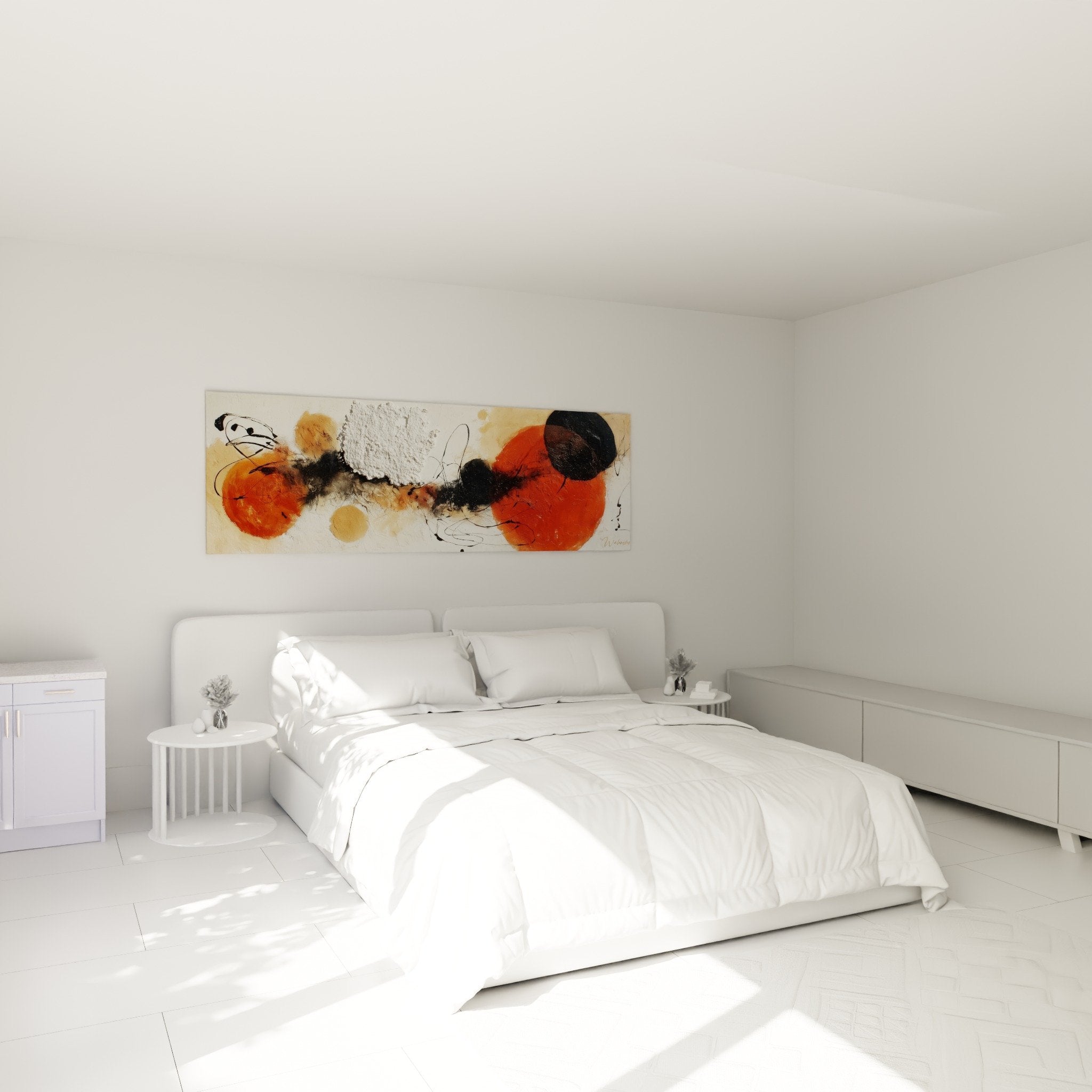 Tableau abstrait orange et noir dans chambre moderne aux murs clairs et mobilier contemporain