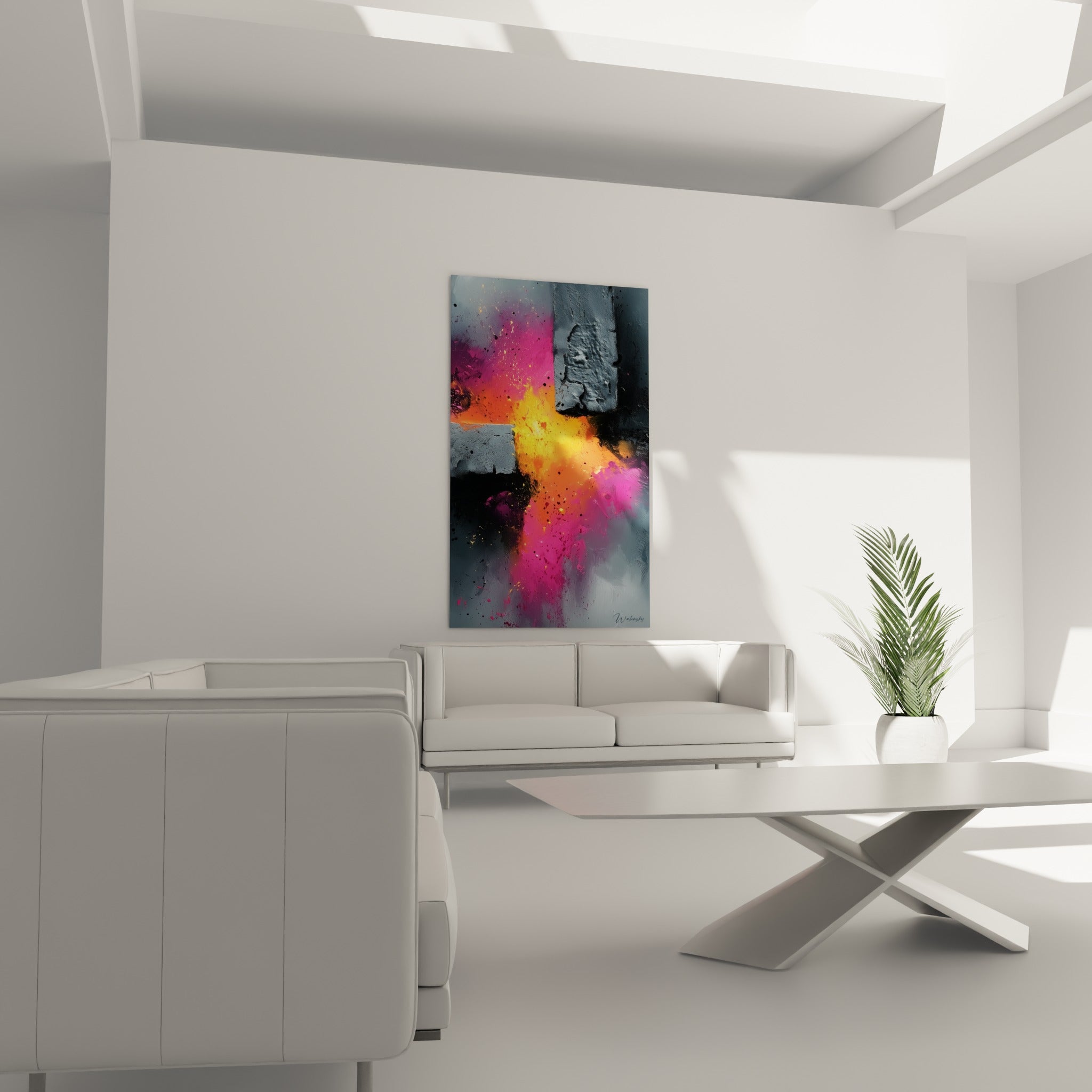 Matière anthracite et rose vif d'un abstrait coloré suspendu au-dessus d'un canapé dans un salon lumineux